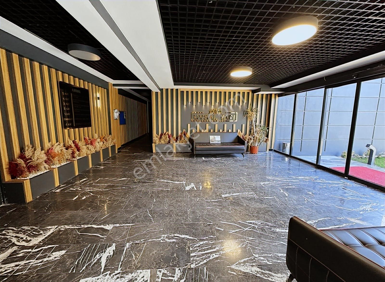 Redstone'dan Rumelide Site İçi Güvenlikli 1+1 Arakat Bulvar Cepheli - Görsel 3