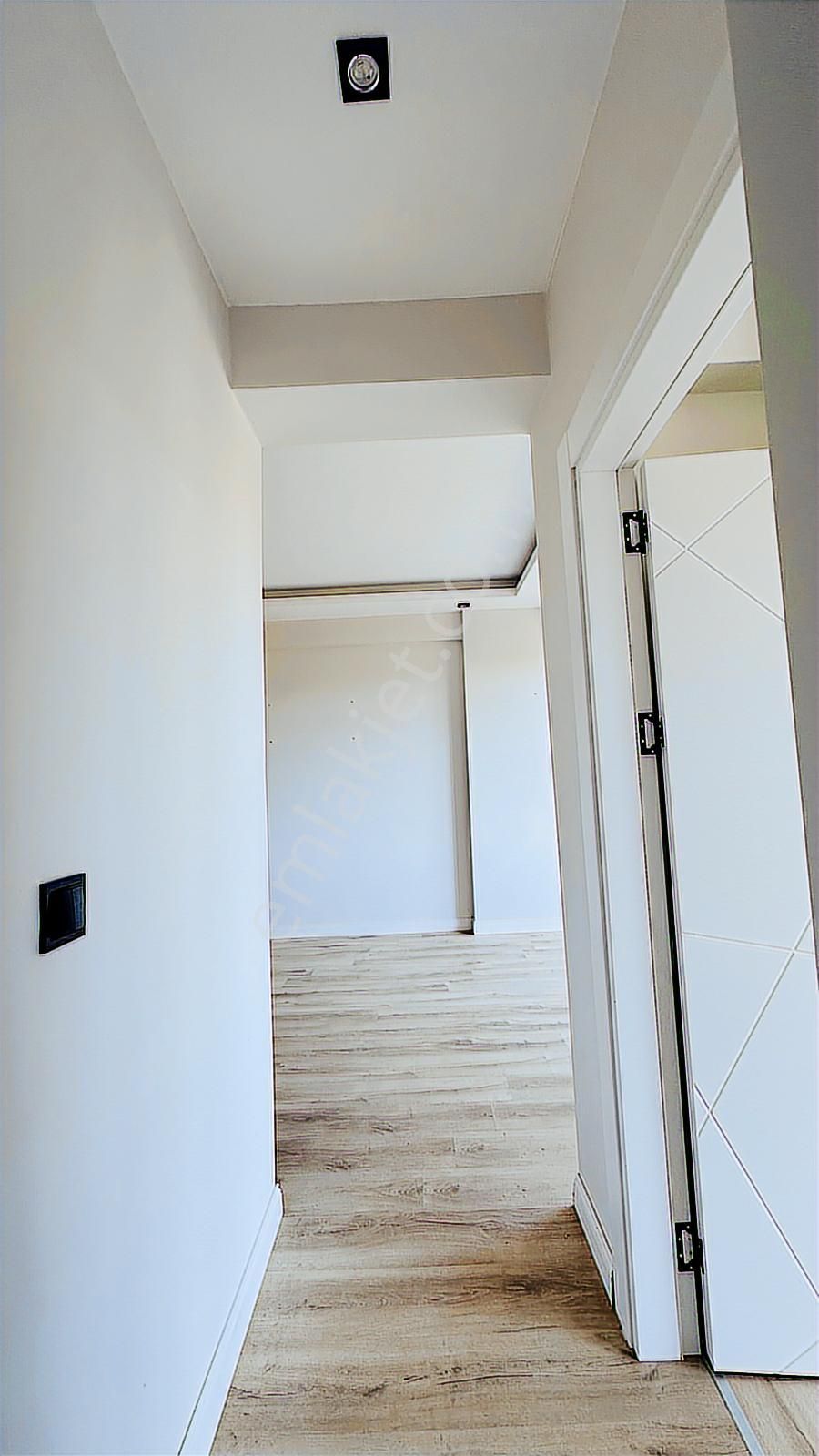 Redstone'dan Rumelide Site İçi Güvenlikli 1+1 Arakat Bulvar Cepheli - Görsel 16