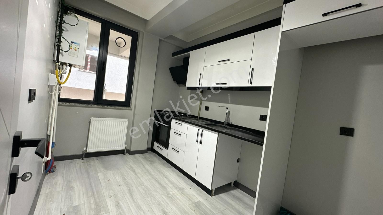 Redstone'dan Hatipte Yüksek Giriş 2+1 Memur Kiracılı Daire - Görsel 5