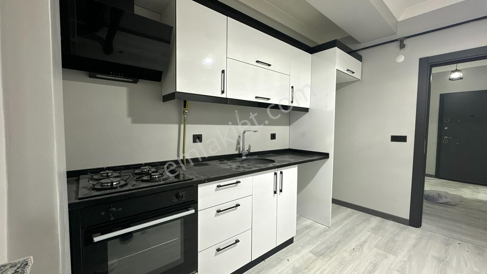 Redstone'dan Hatipte Yüksek Giriş 2+1 Memur Kiracılı Daire - Görsel 8