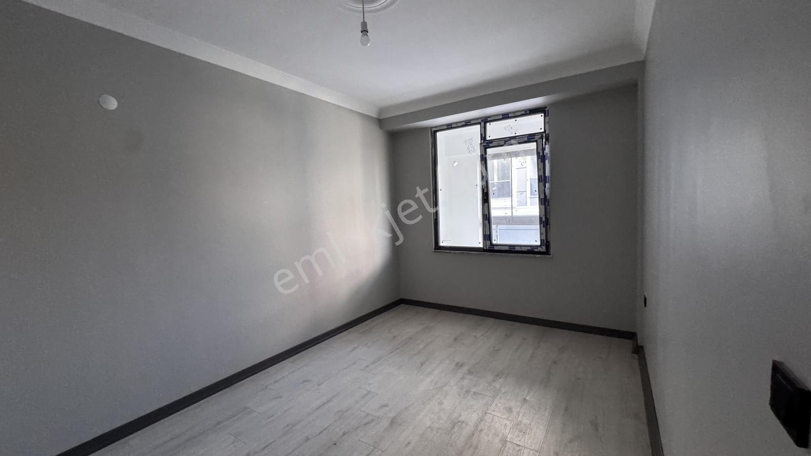 Redstone'dan Hatipte 2+1 Arakat Kapalı Balkonlu Oturuma Hazır - Görsel 17