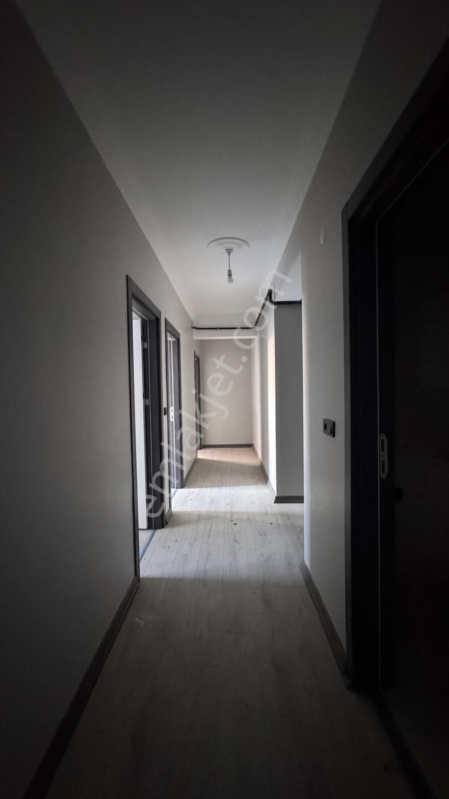 Redstone'dan Hatipte 2+1 Arakat Kapalı Balkonlu Oturuma Hazır - Görsel 24