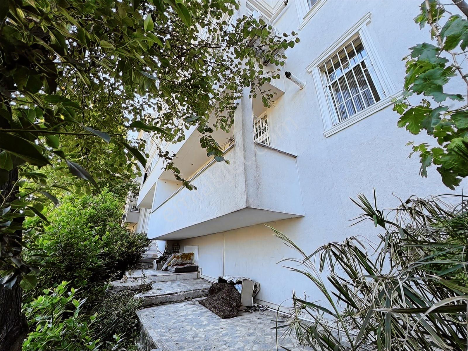 Çengelköy Ata-2 Sitesinde 130 M2 Keyifli 3+1 Daire - Görsel 11