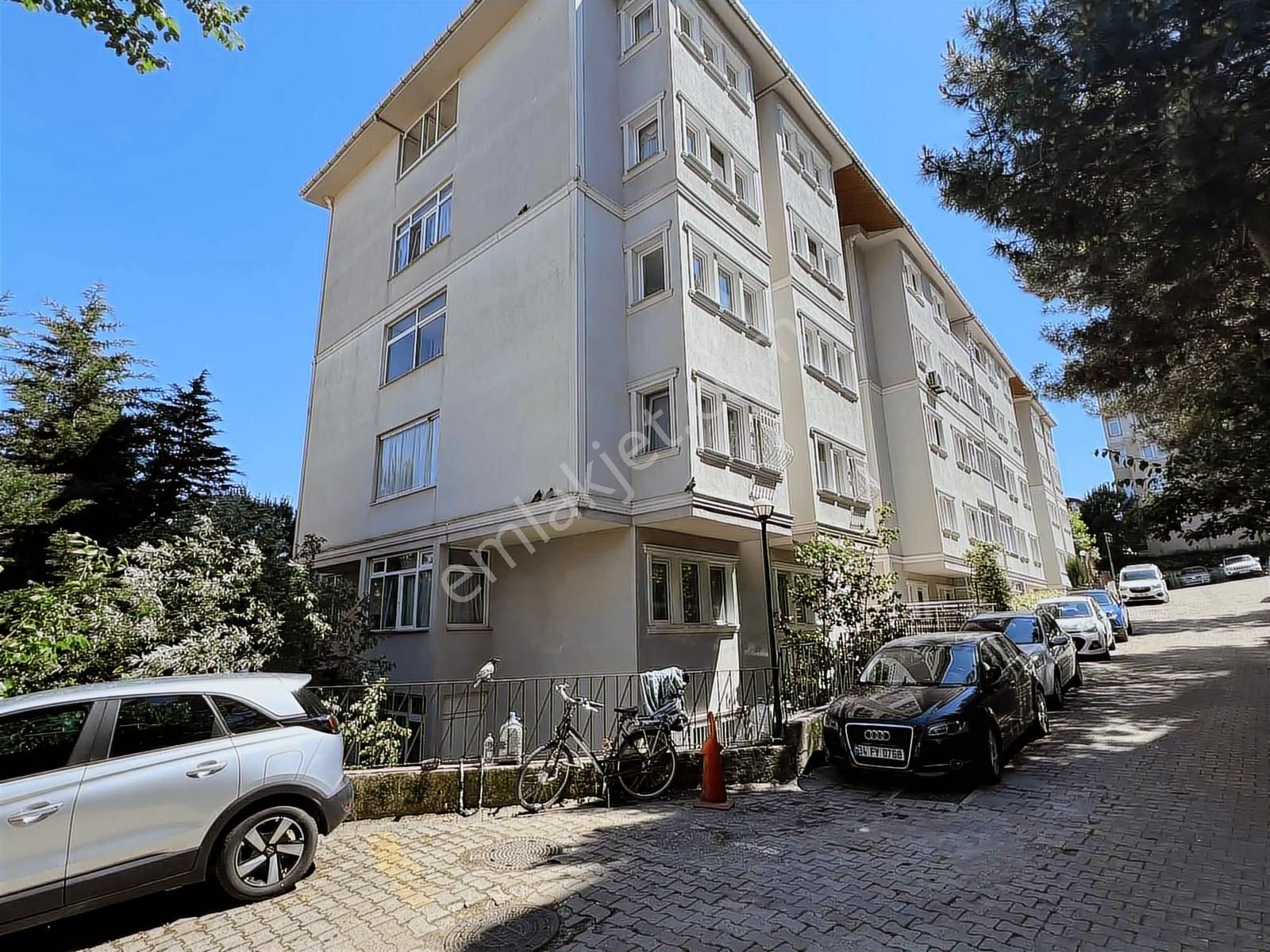 Çengelköy Ata-2 Sitesinde 130 M2 Keyifli 3+1 Daire - Görsel 17
