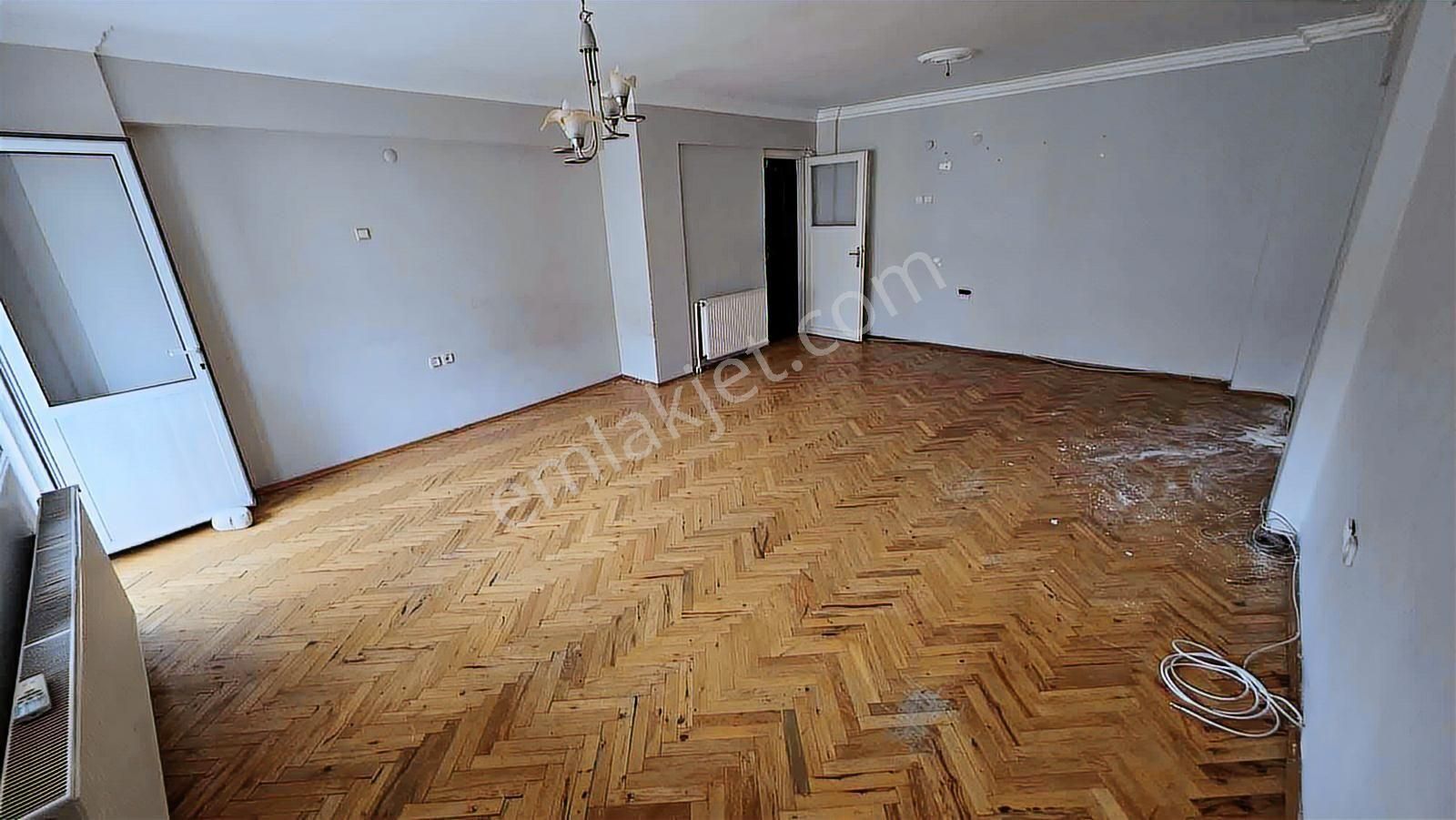 Karşıyaka Alaybeyde 3+1 Doğalgazlı Daire - Görsel 10