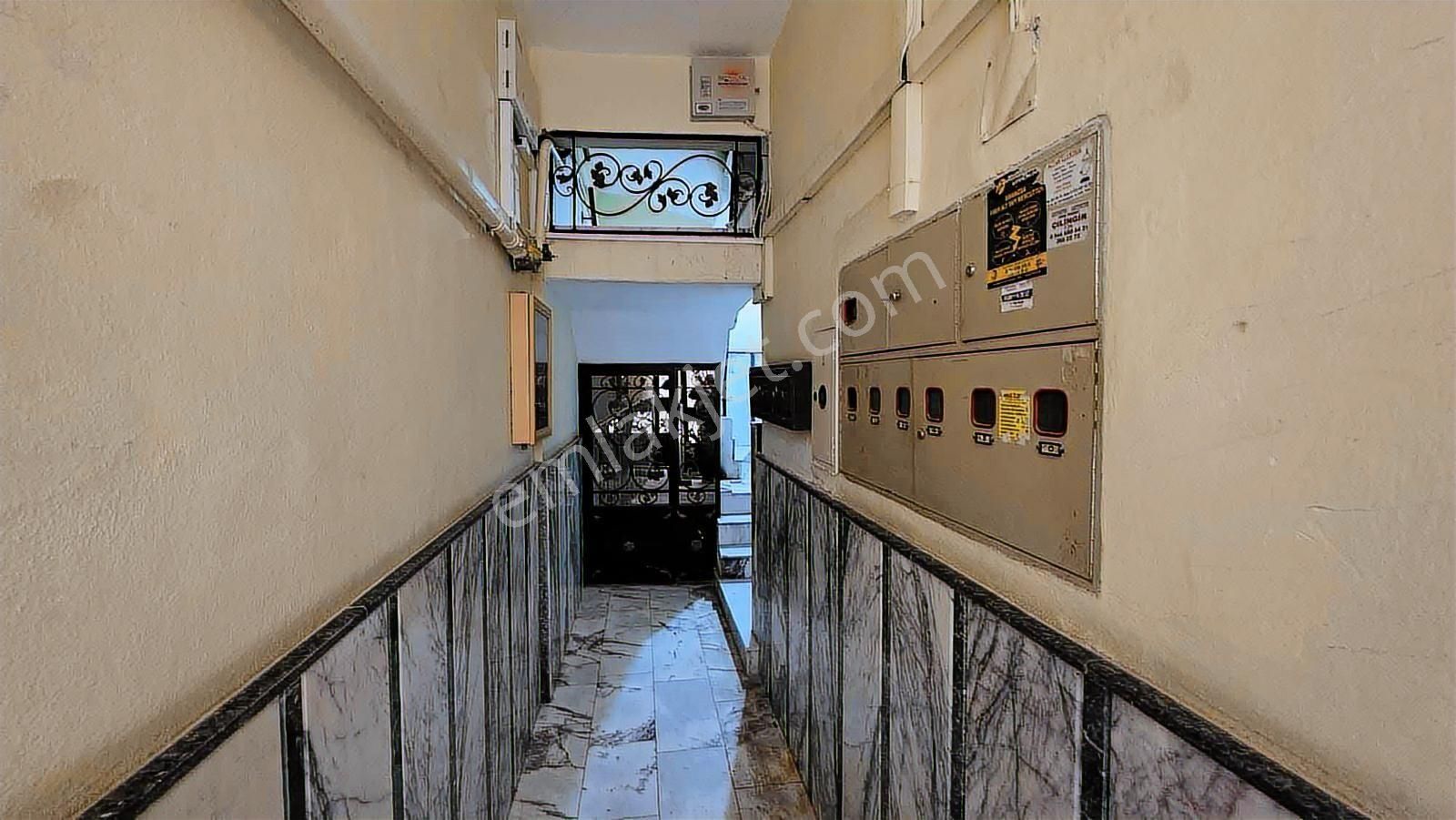 Karşıyaka Alaybeyde 3+1 Doğalgazlı Daire - Görsel 22