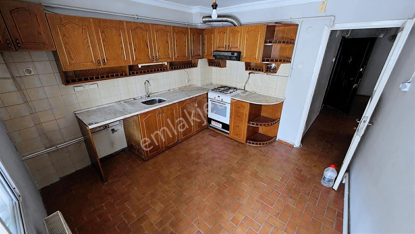 Karşıyaka Alaybeyde 3+1 Doğalgazlı Daire - Görsel 8