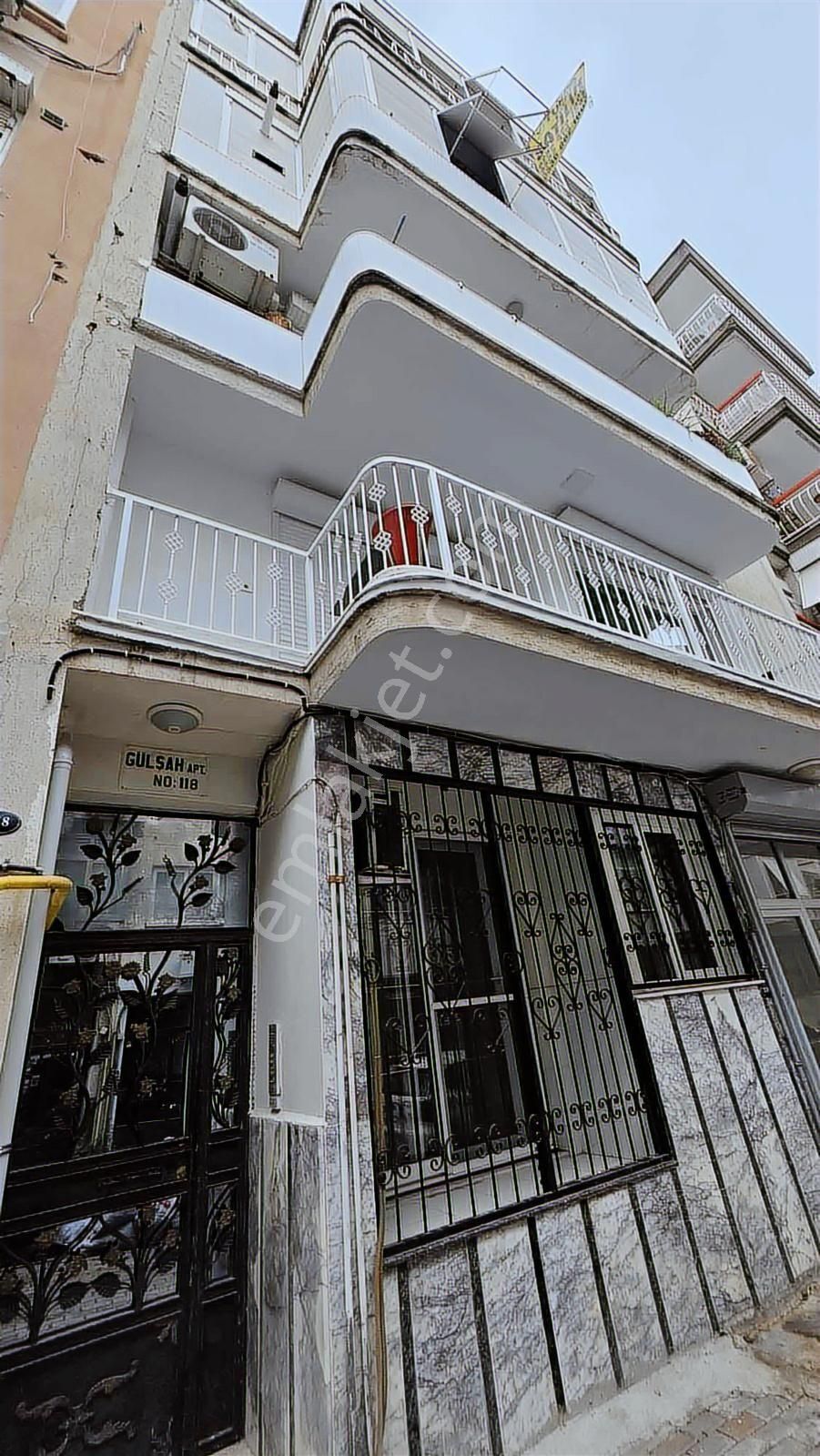 Karşıyaka Alaybeyde 3+1 Doğalgazlı Daire - Görsel 14