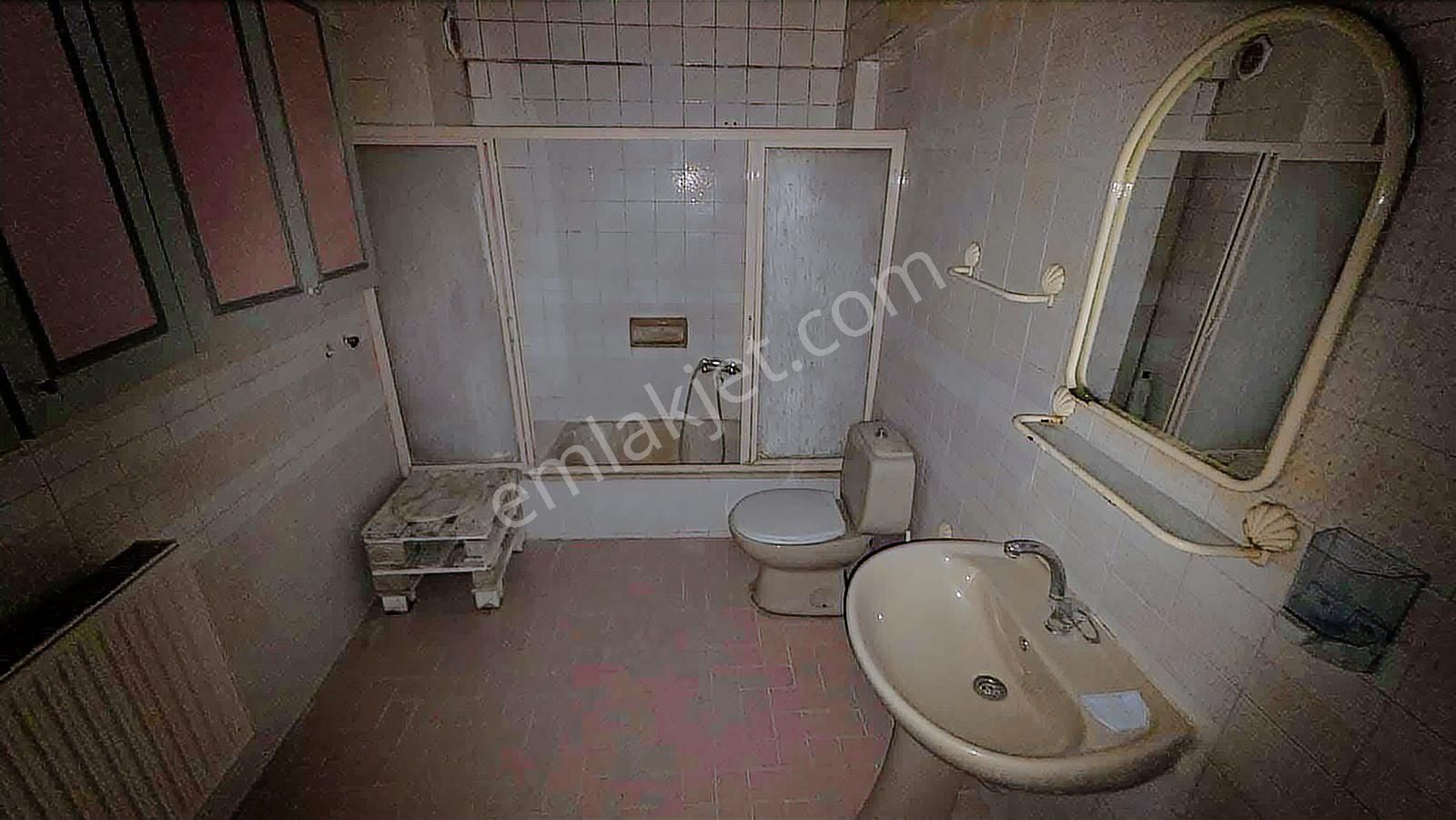 Karşıyaka Alaybeyde 3+1 Doğalgazlı Daire - Görsel 13