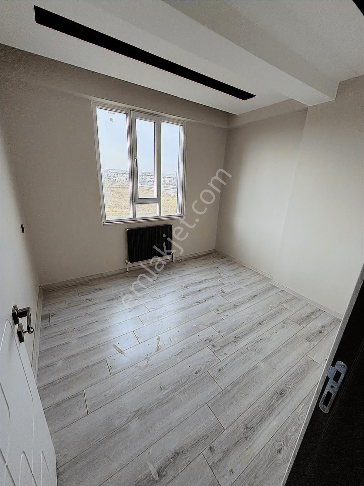 Evbul'dan Çamlıtepede Kiralık 3.5+1 Daire - Görsel 17