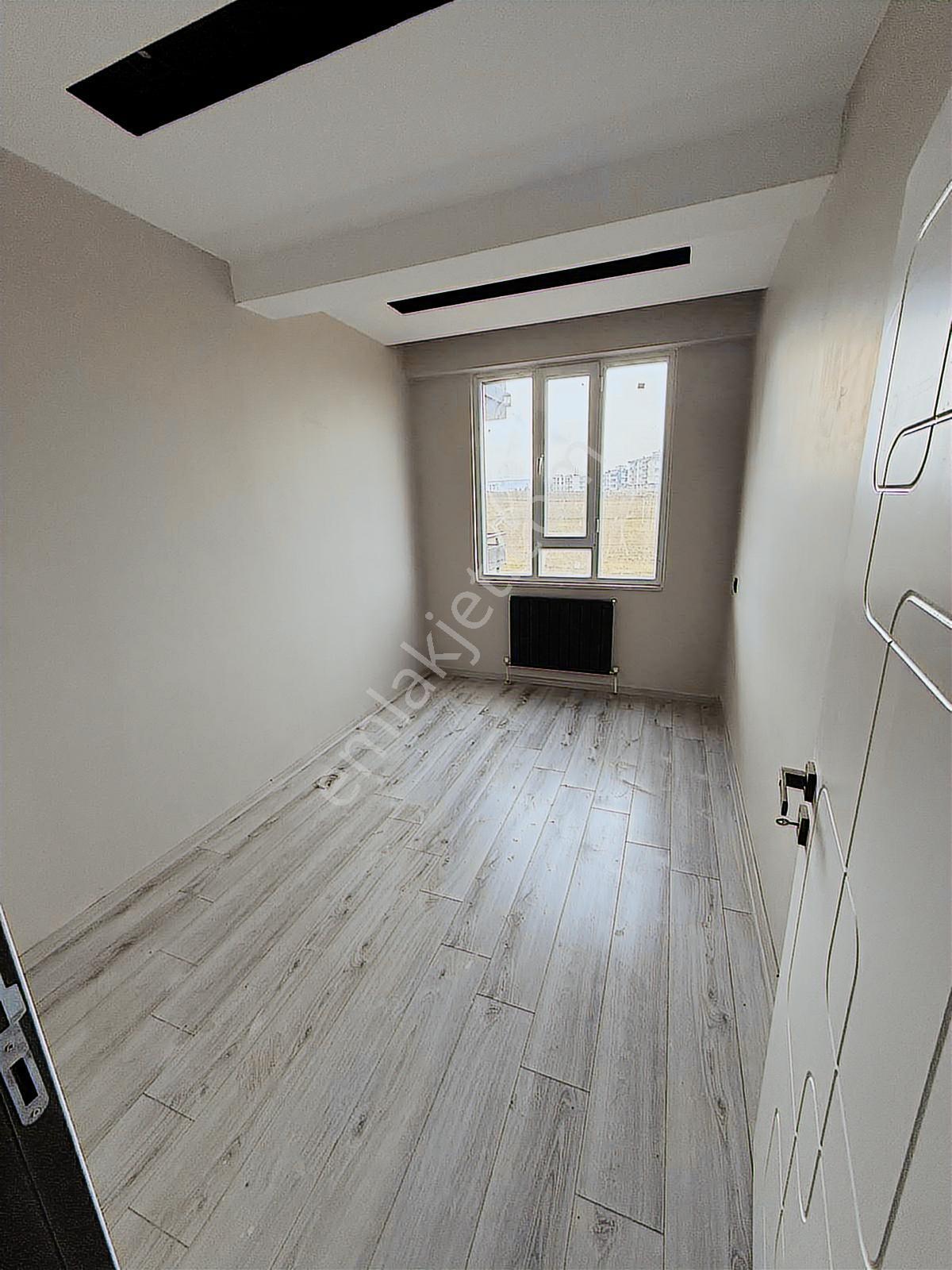 Evbul'dan Çamlıtepede Kiralık 3.5+1 Daire - Görsel 11