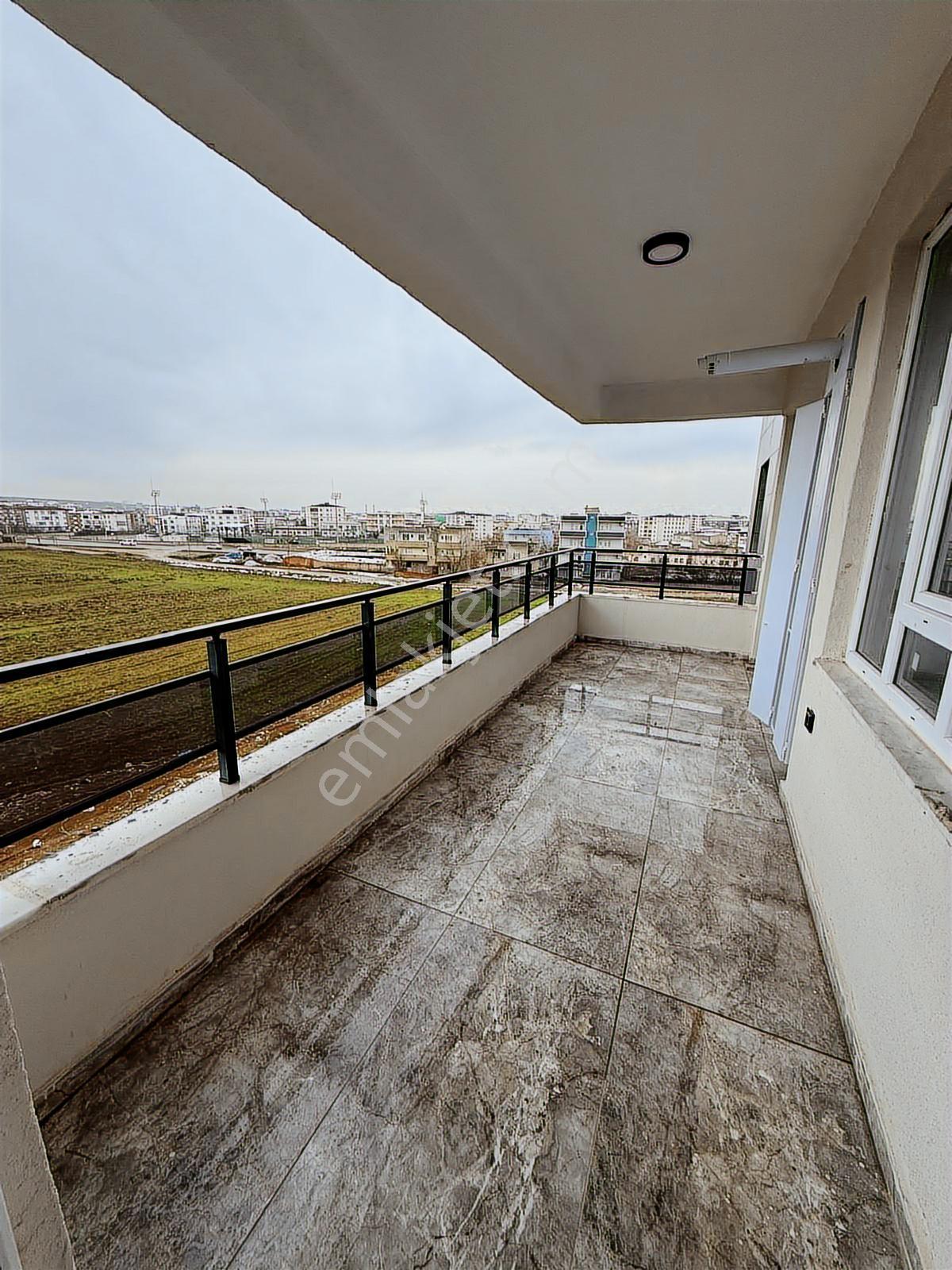 Evbul'dan Çamlıtepede Kiralık 3.5+1 Daire - Görsel 21
