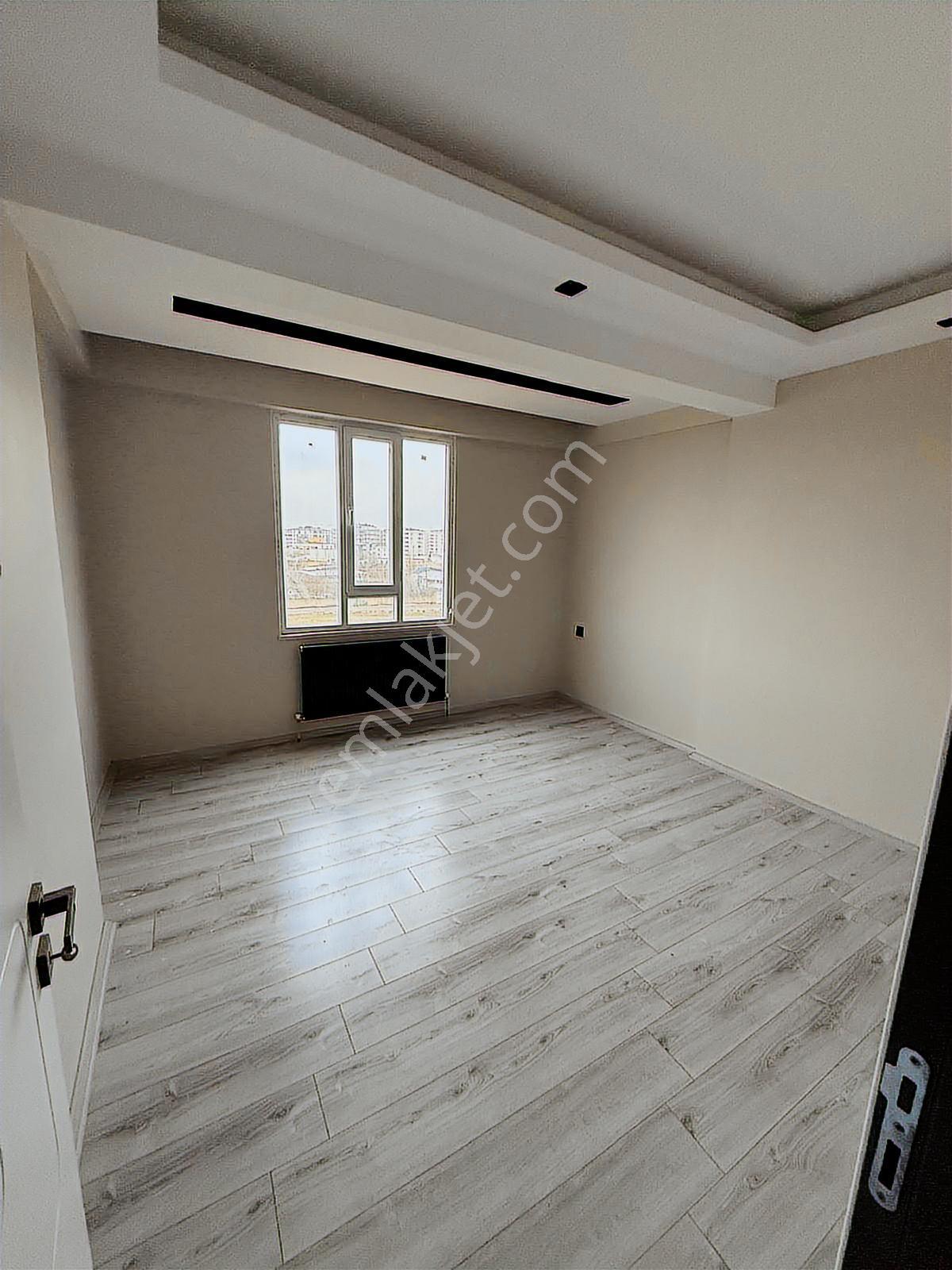 Evbul'dan Çamlıtepede Kiralık 3.5+1 Daire - Görsel 16