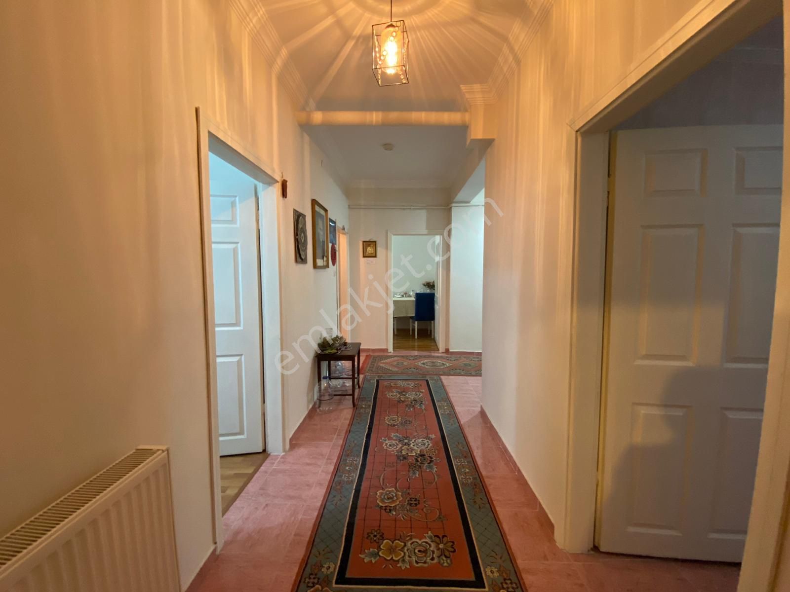 Kuşcağızda Cadde Kenarı Hastane Yakını - Görsel 20