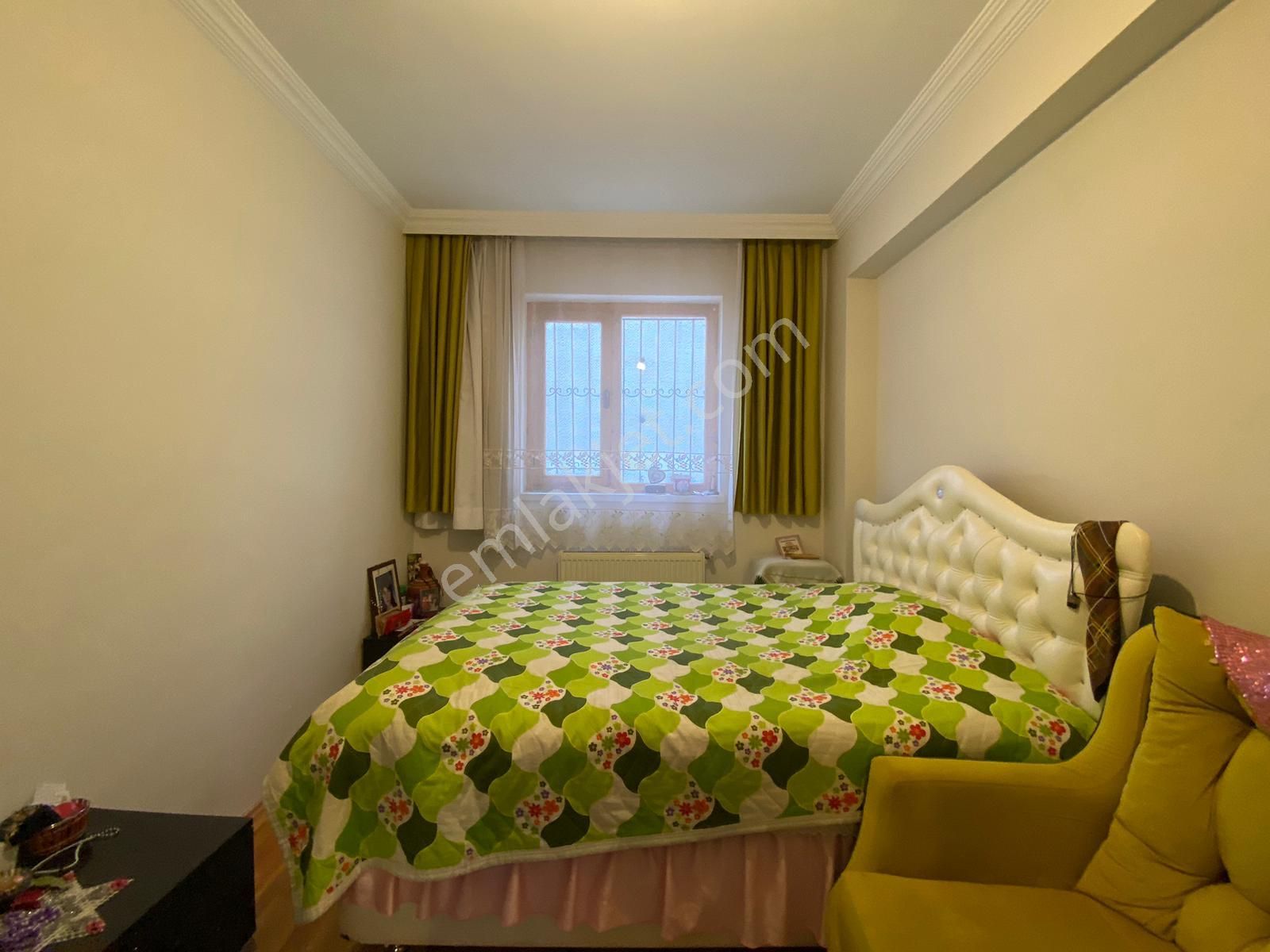 Kuşcağızda Cadde Kenarı Hastane Yakını - Görsel 7