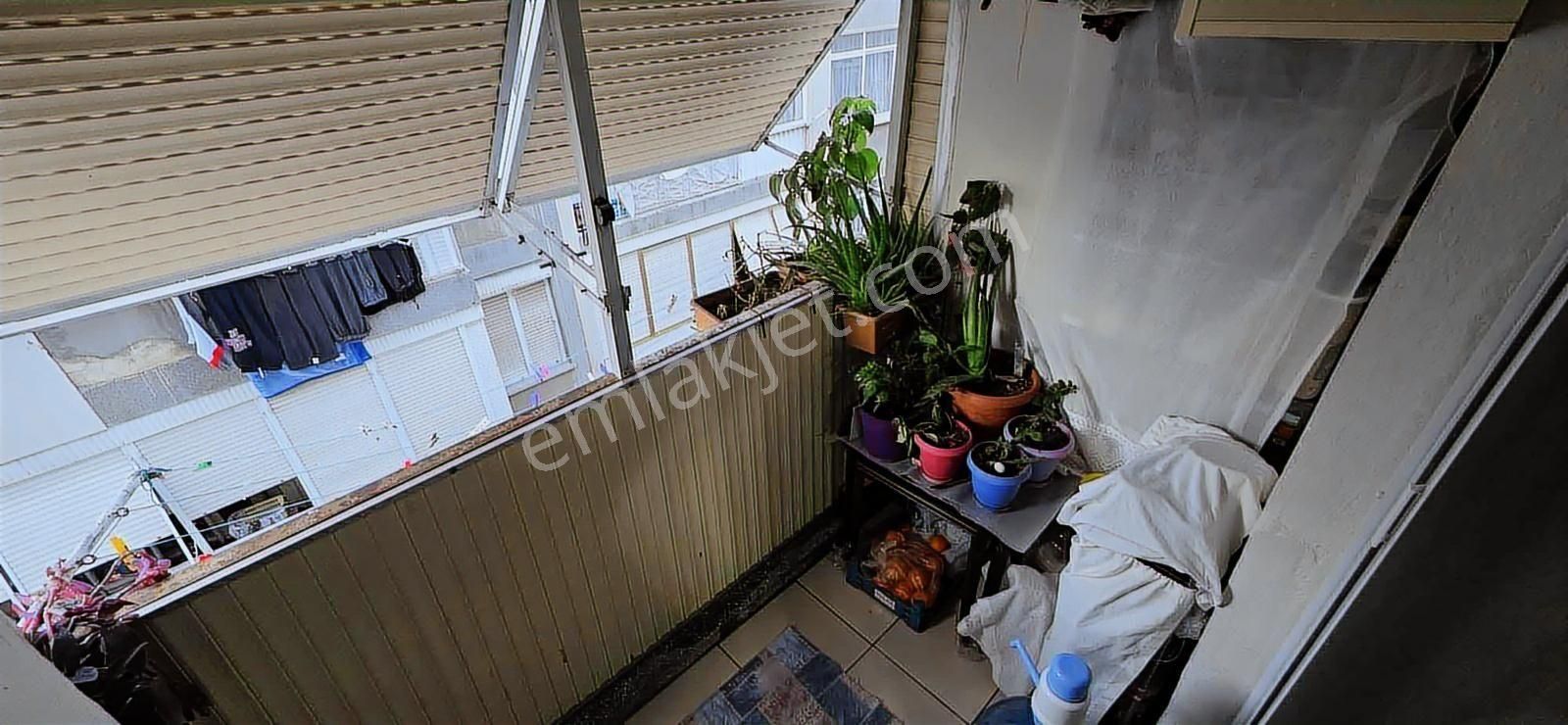 Karşıyaka Alaybeyde 3+1 Doğalgazlı Daire - Görsel 7