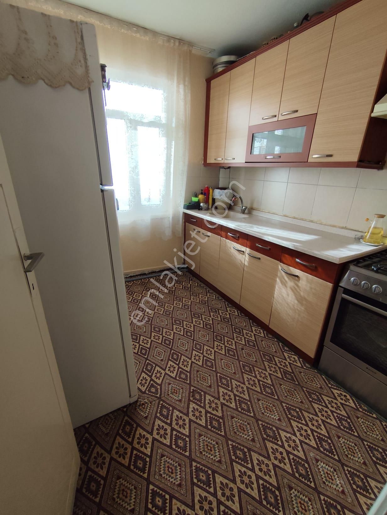 Akçay Emlak'tan Akşehir Gazi Mahallesinde Bahçelievler Ortaokulu Civarı Satılık 2+1 Daire - Görsel 4