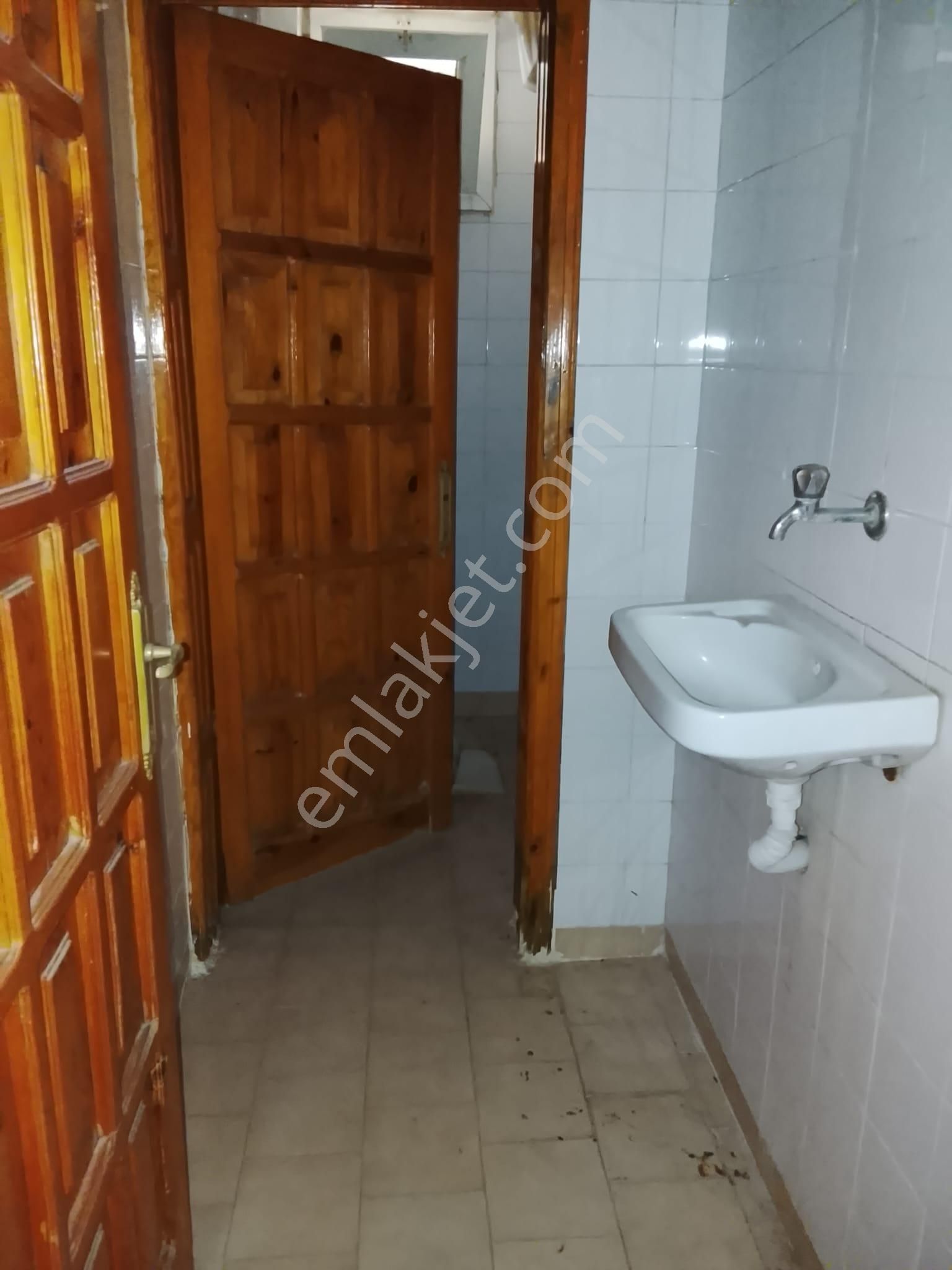 Çarşıya Yürüme Mesafesinde, Ulaşımı Kolay 3+1 Ara Kat Daire - Görsel 10