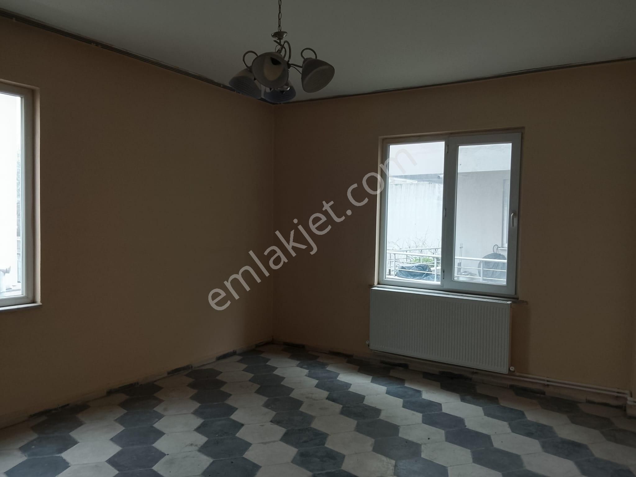 Çarşıya Yürüme Mesafesinde, Ulaşımı Kolay 3+1 Ara Kat Daire - Görsel 2