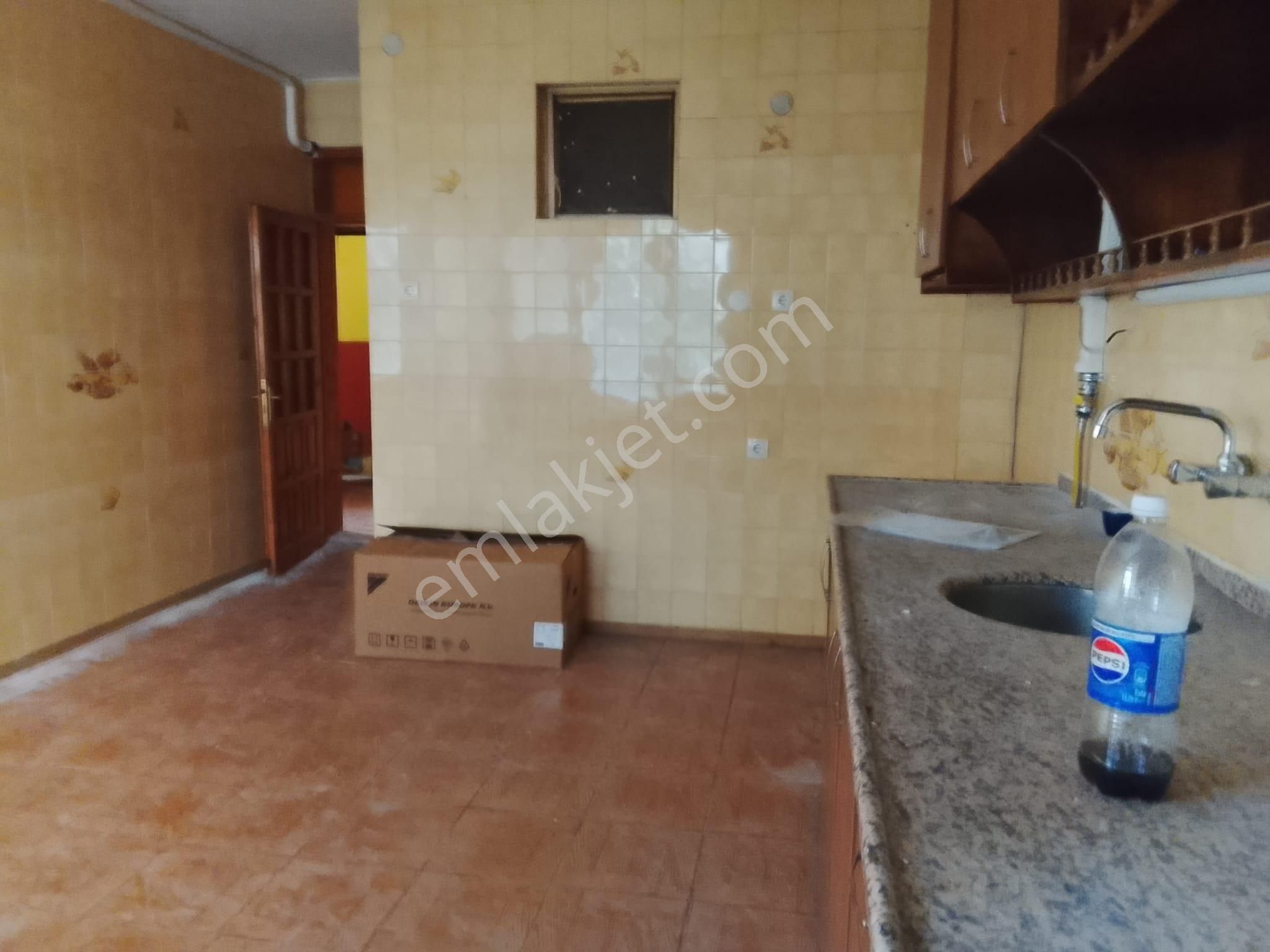 Çarşıya Yürüme Mesafesinde, Ulaşımı Kolay 3+1 Ara Kat Daire - Görsel 8