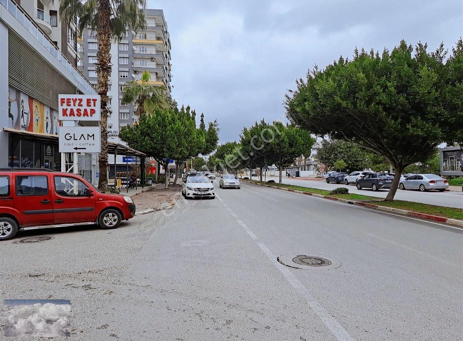 Konyaaltı Uncalı Caddesi 3m Migros Yakını Satılık Ara Kat 3+1 - Görsel 13
