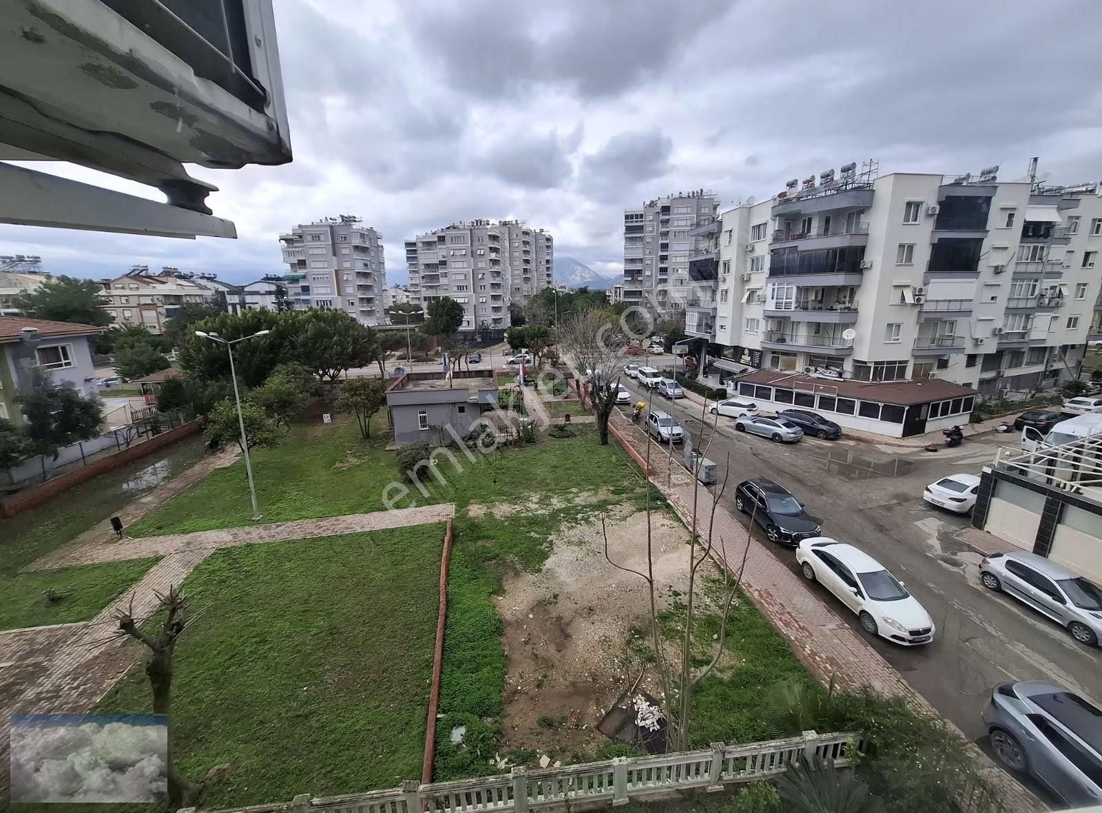 Konyaaltı Uncalı Caddesi 3m Migros Yakını Satılık Ara Kat 3+1 - Görsel 20
