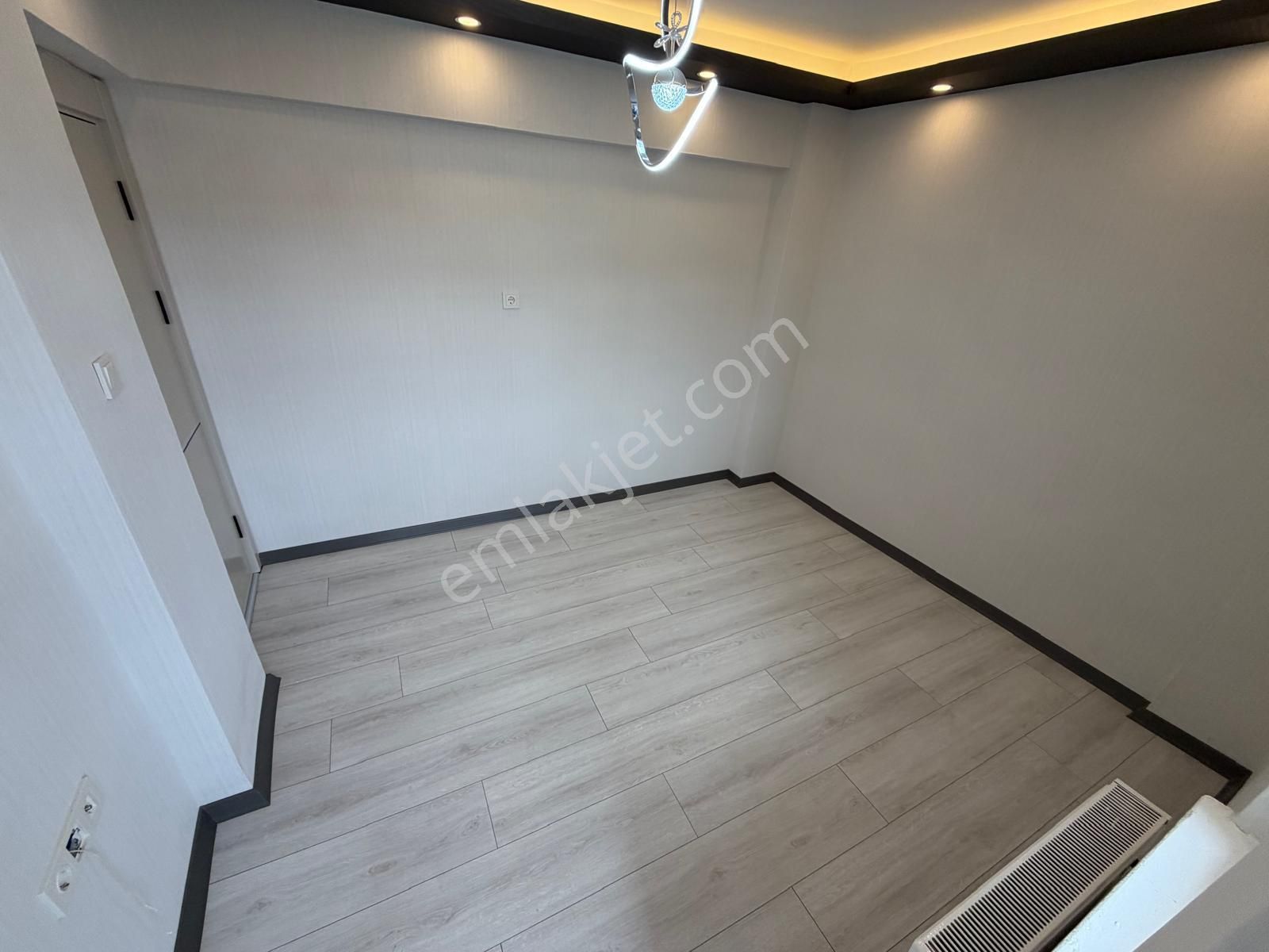 Sym'den Ahievran Mh Ara K.caddeye U.laşımay. Ful Yapılı 3+1daire - Görsel 16