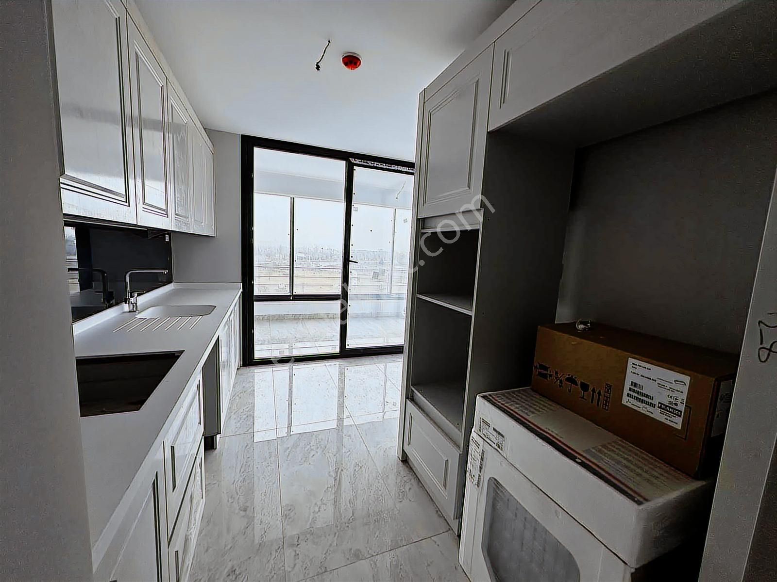 Batı Sitesi Mahallesinde Satılık Sıfır Daire