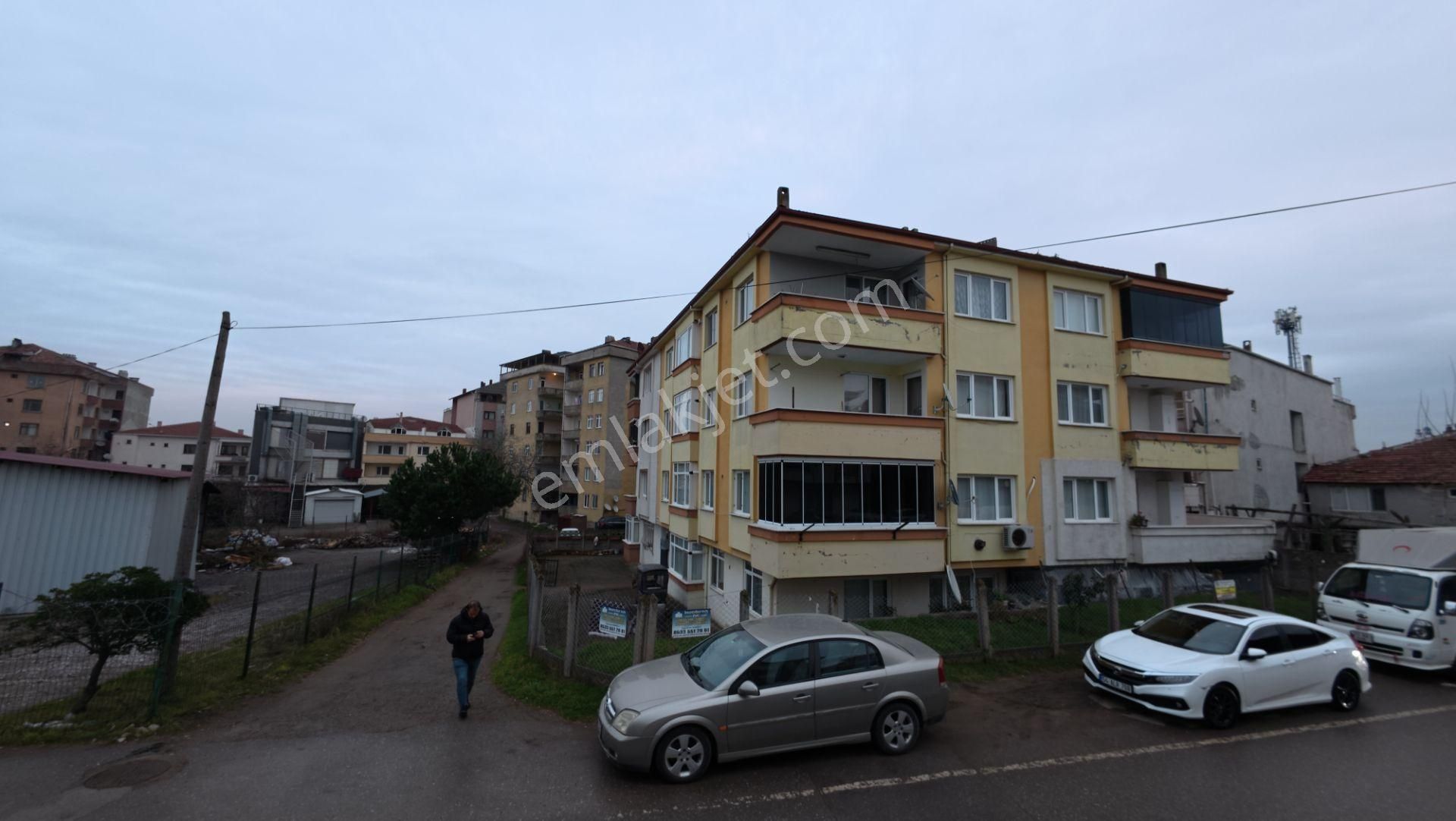 Sakarya Karasu'da Geniş Oturum Ve Geniş Terasa Sahip 3+1 Daire - Görsel 3