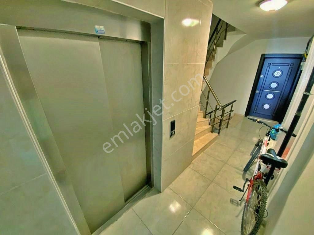 Uytundan Edremitte Full Eşyalı Doğalgazlı 1+1 Kiralık Daire - Görsel 23