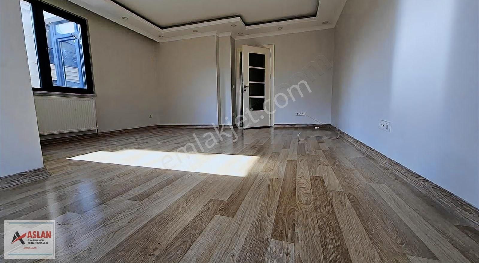Üsküdar Çengelköy Ebeveyn Banyolu 3+1 Arakat Kiralık Daire