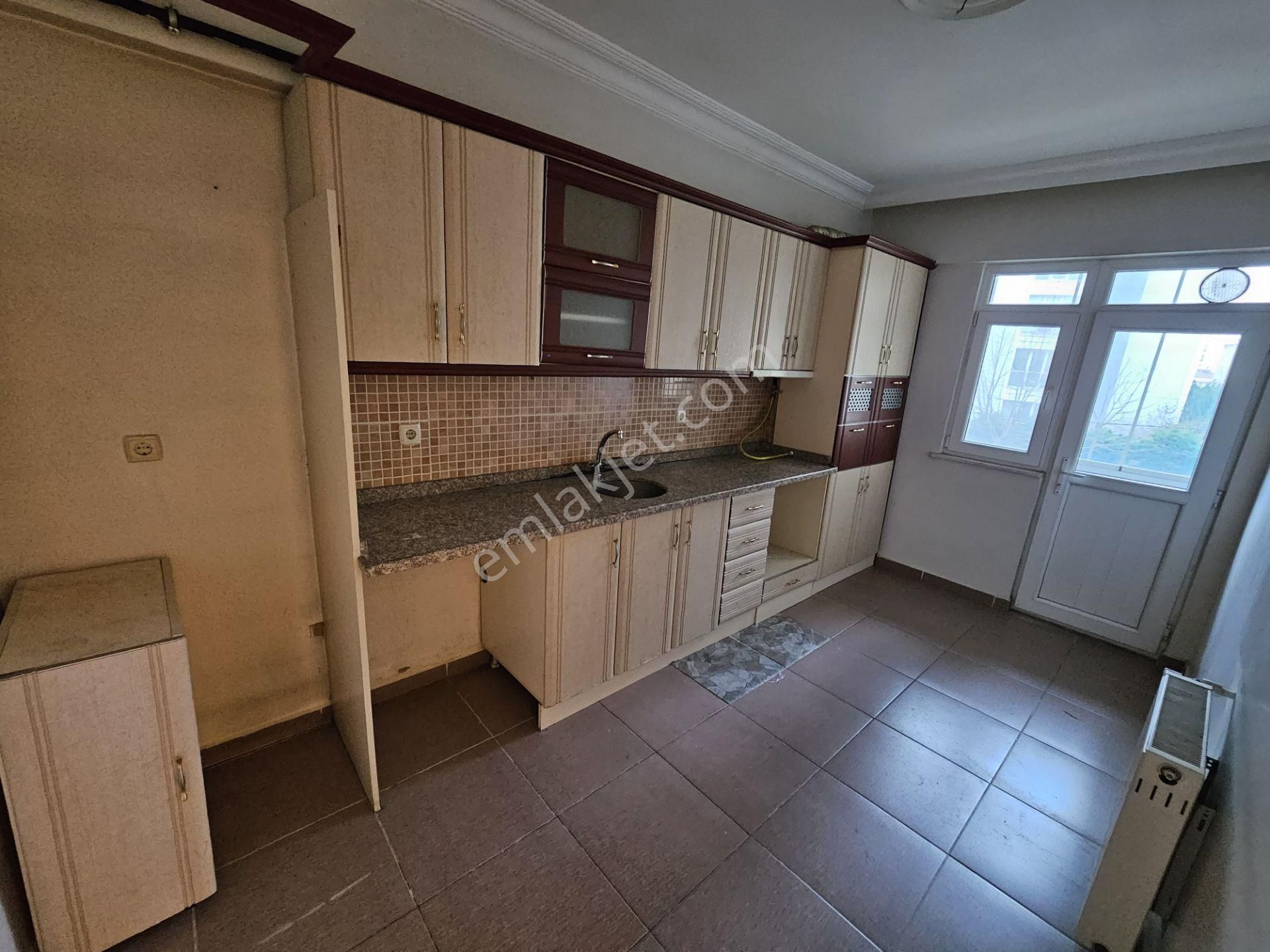 Ümraniye Tatlısu Ataşehir Finans Merkezine Yakın 3+1 Satılık Boş Daire - Görsel 25