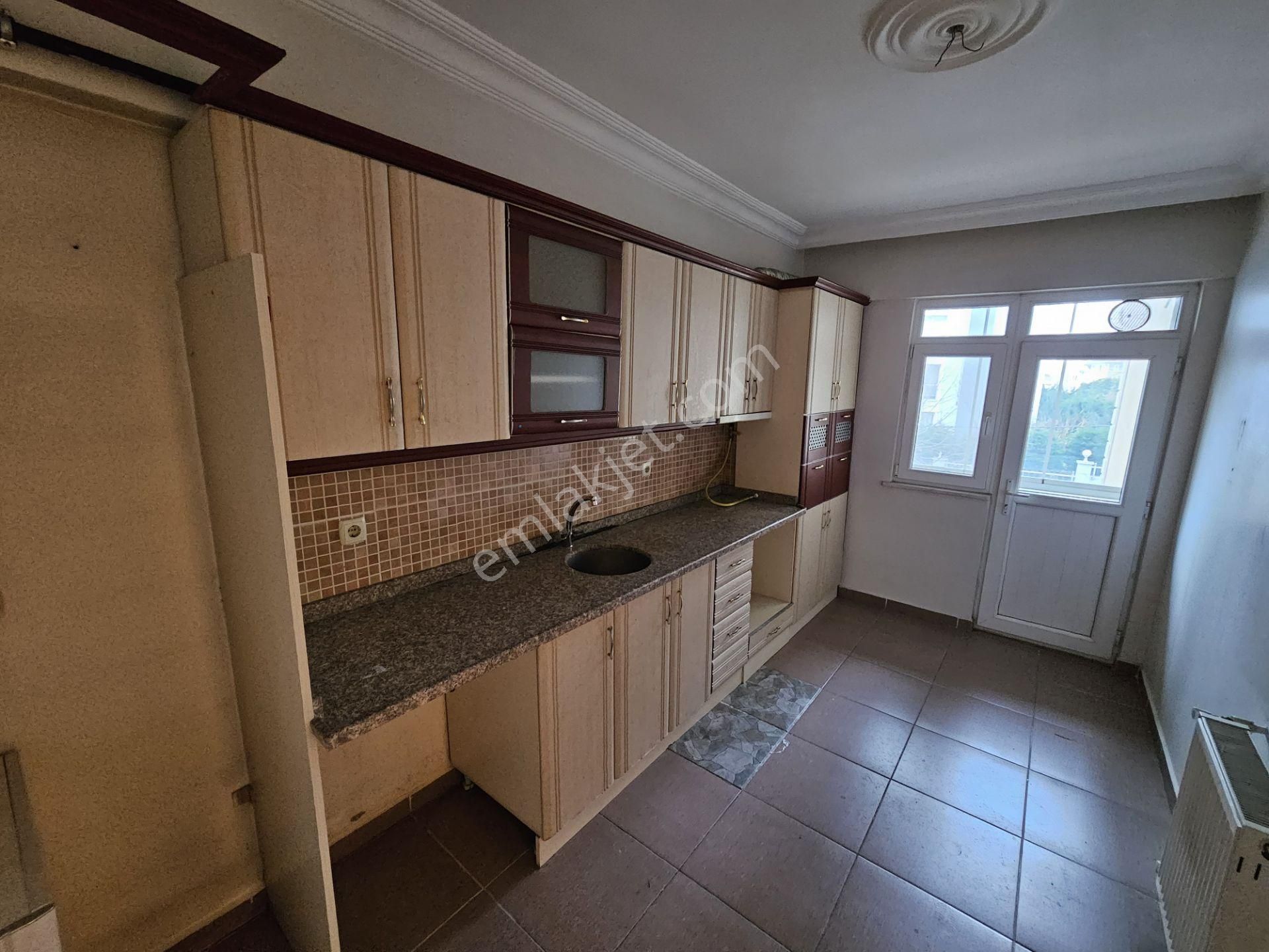 Ümraniye Tatlısu Ataşehir Finans Merkezine Yakın 3+1 Satılık Boş Daire - Görsel 23