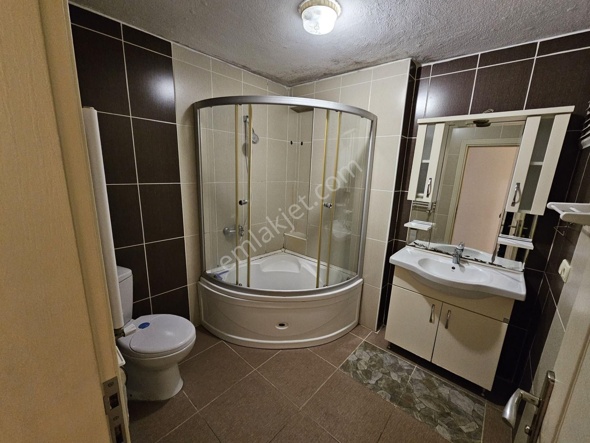 Ümraniye Tatlısu Ataşehir Finans Merkezine Yakın 3+1 Satılık Boş Daire - Görsel 18