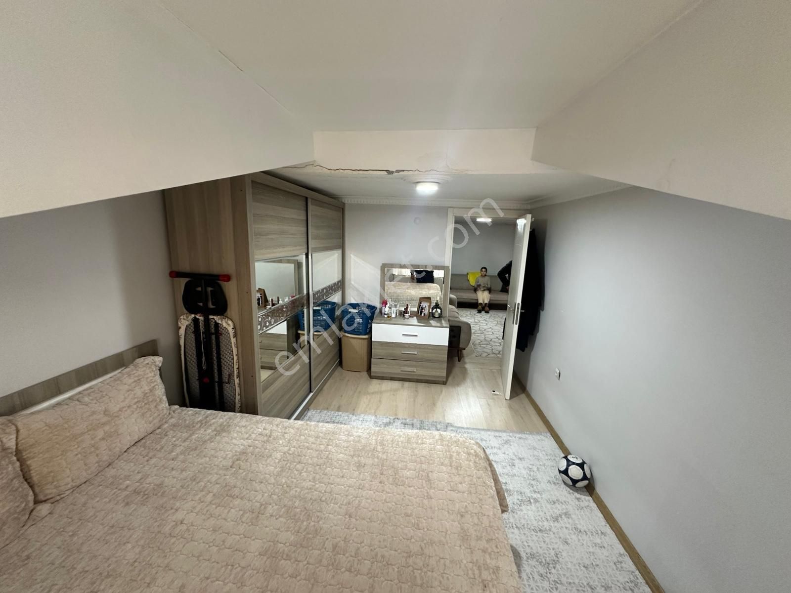 Üç Kardeşler'den Esentepe Mh Ayrı Girişli İki Aileye Uygun Asansörlü Devasa Dublex - Görsel 24