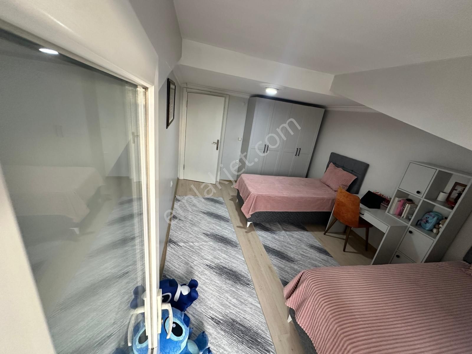 Üç Kardeşler'den Esentepe Mh Ayrı Girişli İki Aileye Uygun Asansörlü Devasa Dublex - Görsel 29