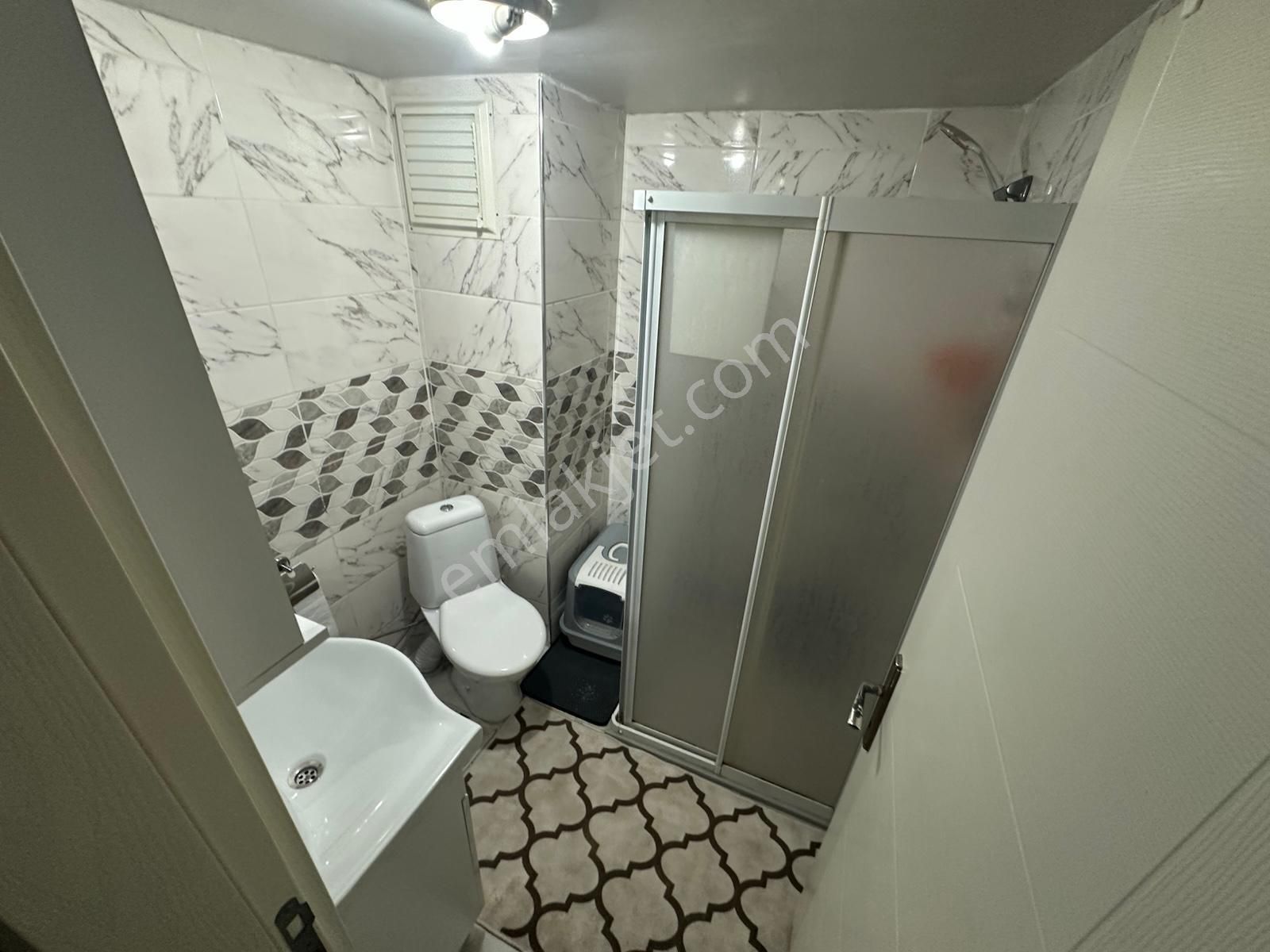 Üç Kardeşler'den Esentepe Mh Ayrı Girişli İki Aileye Uygun Asansörlü Devasa Dublex - Görsel 32