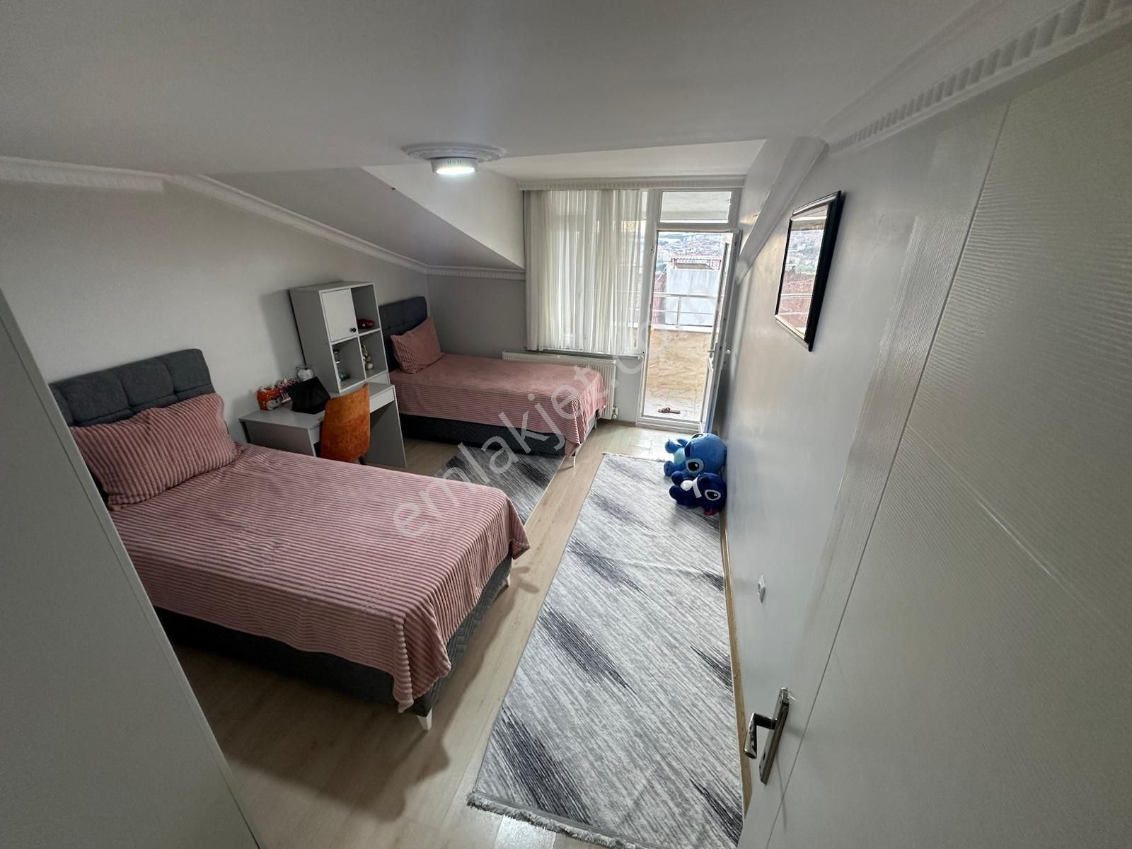 Üç Kardeşler'den Esentepe Mh Ayrı Girişli İki Aileye Uygun Asansörlü Devasa Dublex - Görsel 28