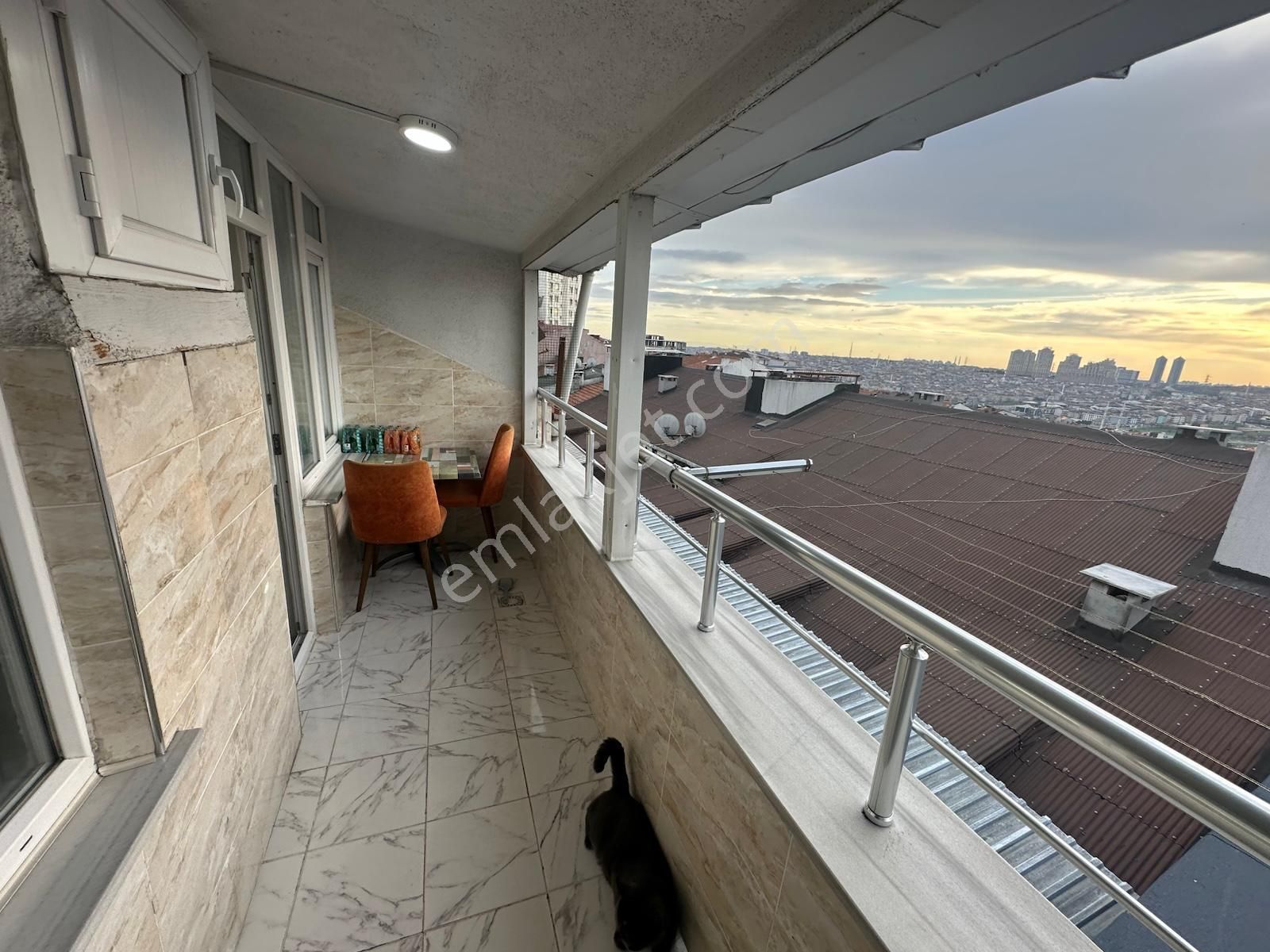 Üç Kardeşler'den Esentepe Mh Ayrı Girişli İki Aileye Uygun Asansörlü Devasa Dublex - Görsel 31