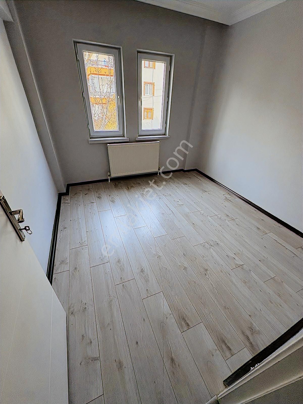 Bk Gayrimenkulden Selçuklu Mah. Ara Katta Satılık Daire - Görsel 13