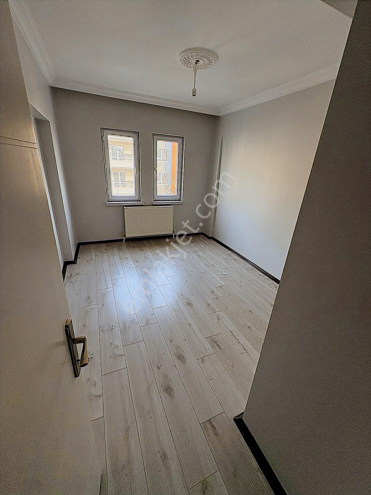 Bk Gayrimenkulden Selçuklu Mah. Ara Katta Satılık Daire - Görsel 5