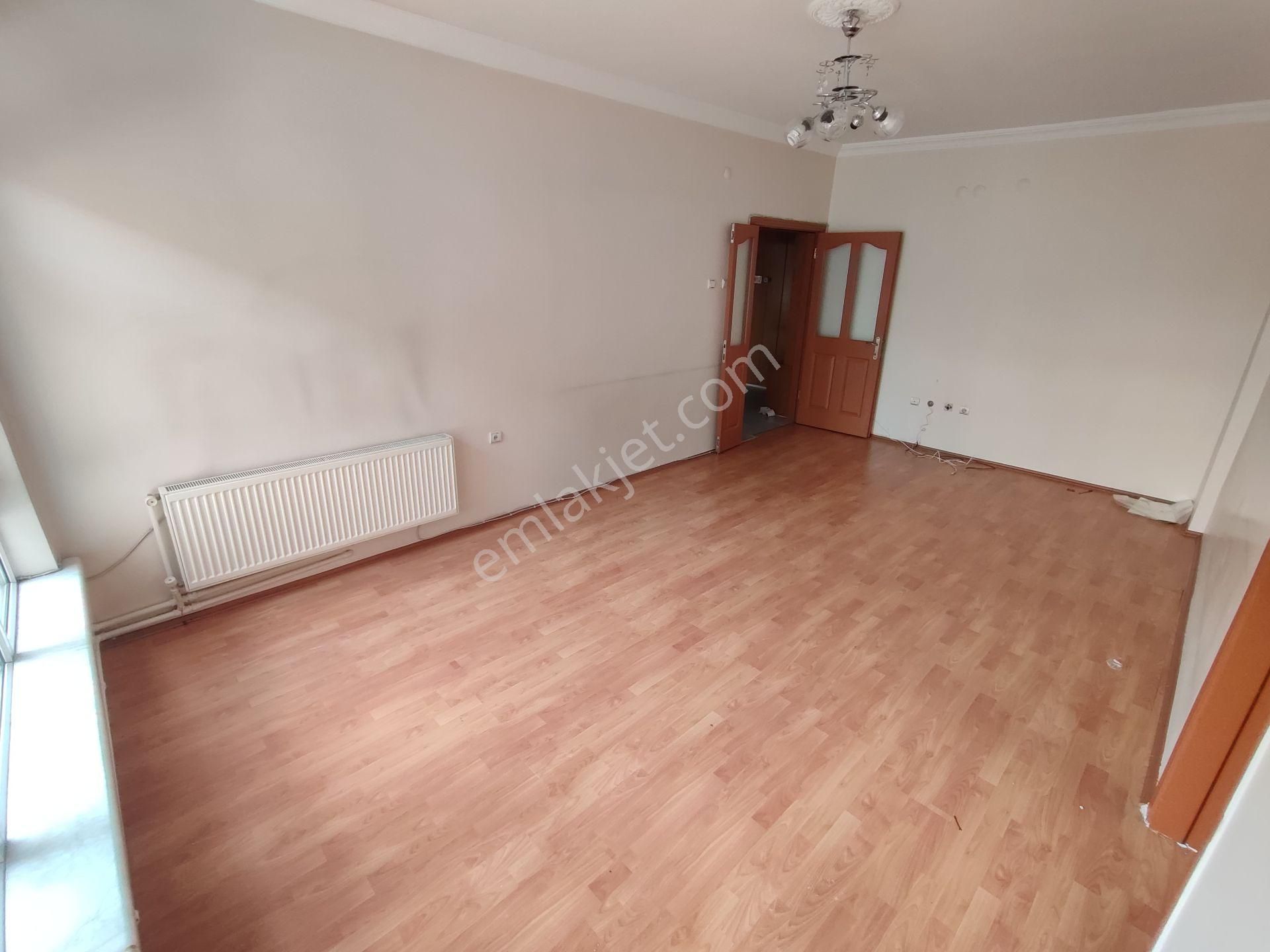 Gazino'da Cadde Üzeri 3+1 1.katta Kiralık Daire Mükemmel Lokasyon - Görsel 3