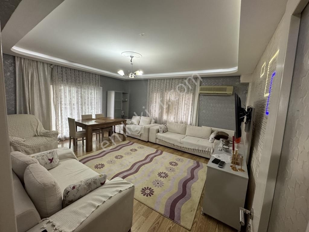 İzmir Karşıyaka Anadolu Cd Yakını 3+1 Eşyalı Kiralık Daire Cb Ph