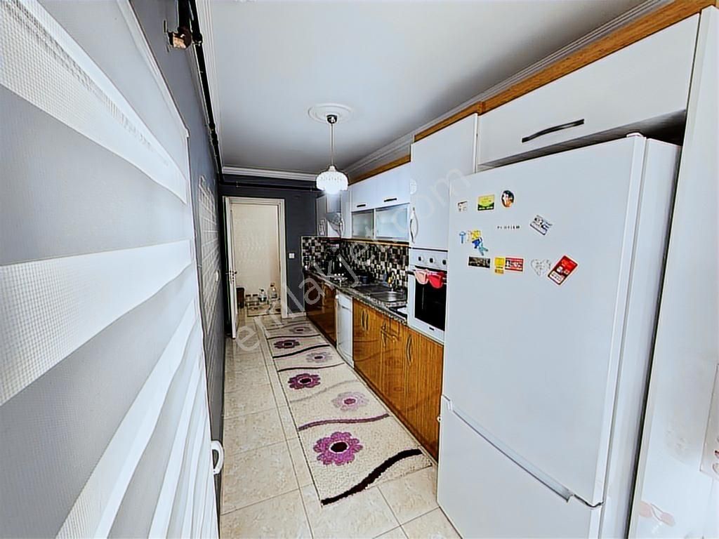 İzmir Karşıyaka Anadolu Cd Yakını 3+1 Eşyalı Kiralık Daire Cb Ph - Görsel 3