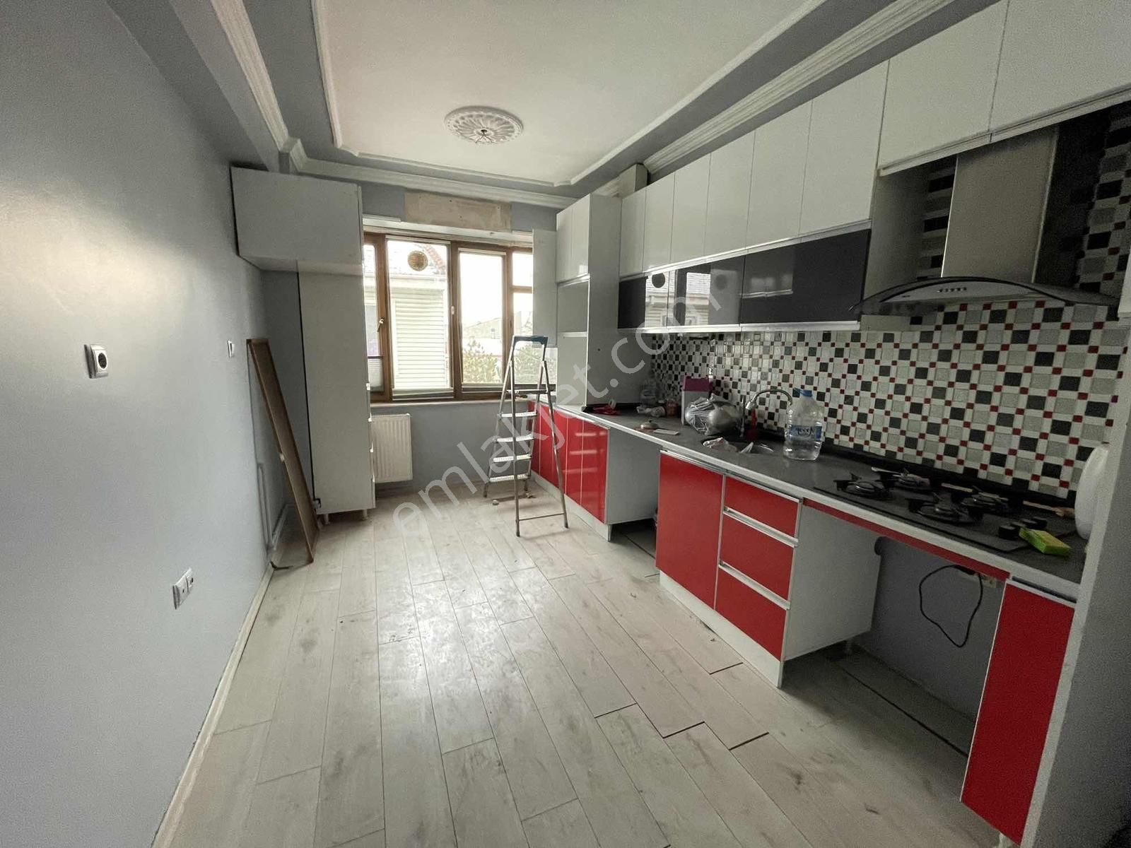 Şirintepe Merkezde Asansörlü Binada Kiralık 3+1 - Görsel 7