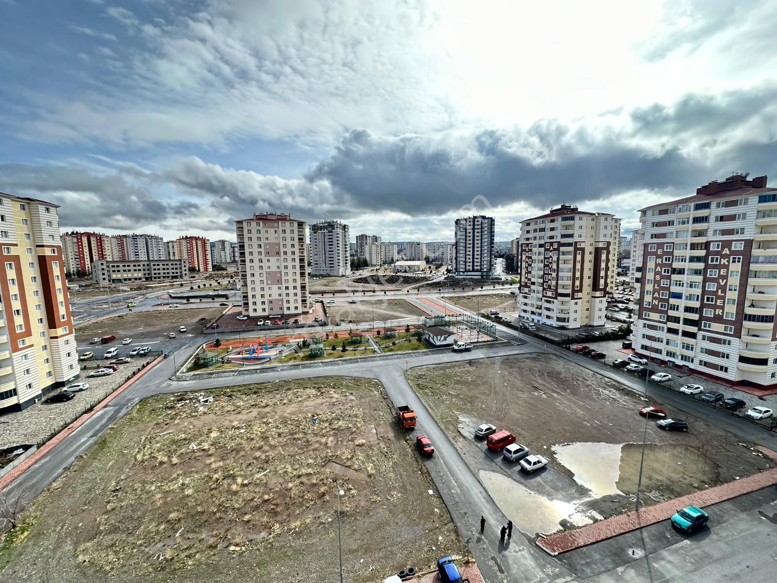 Elisa Gyo/beyazşehir Akevlerde Ara Kat Hemen Oturulur 3+1 Daire - Görsel 13