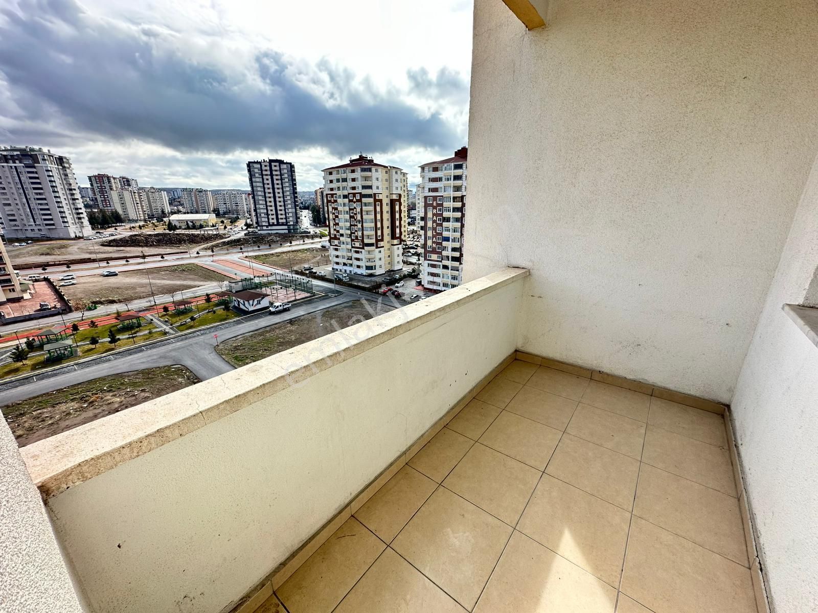 Elisa Gyo/beyazşehir Akevlerde Ara Kat Hemen Oturulur 3+1 Daire - Görsel 7