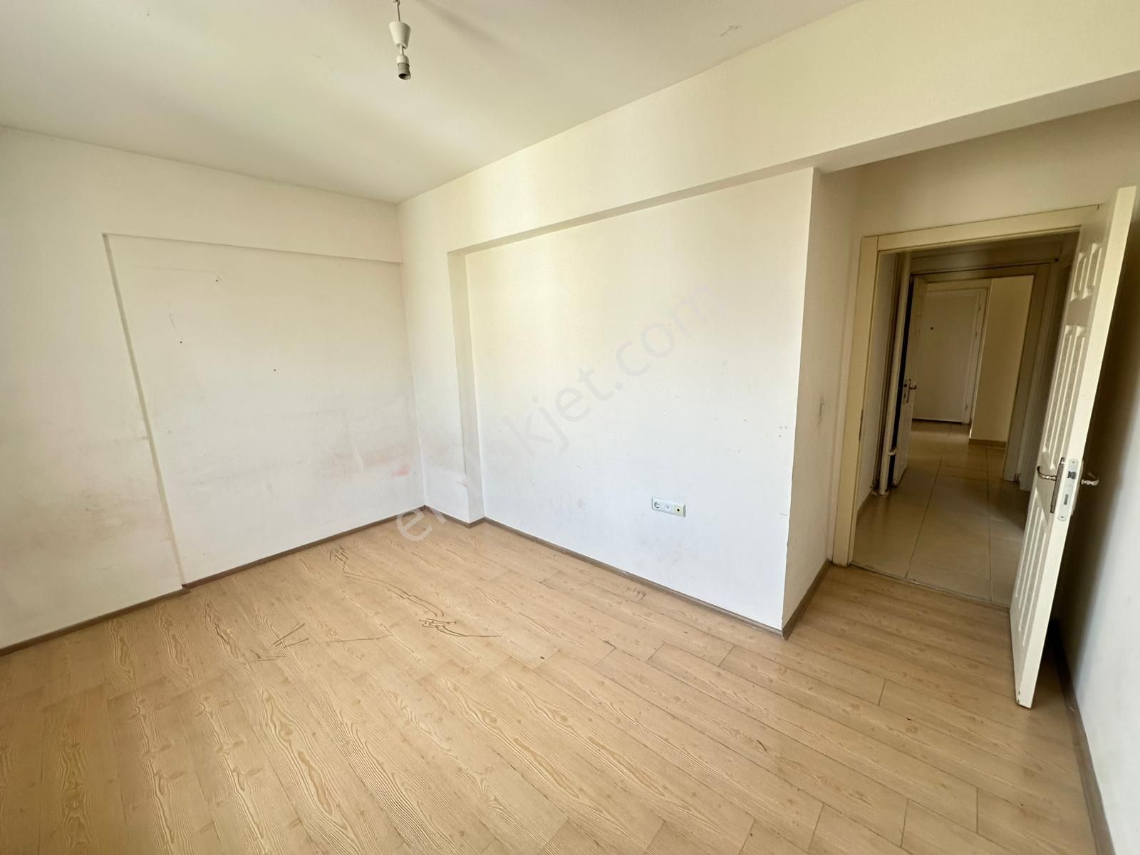 Elisa Gyo/beyazşehir Akevlerde Ara Kat Hemen Oturulur 3+1 Daire - Görsel 14