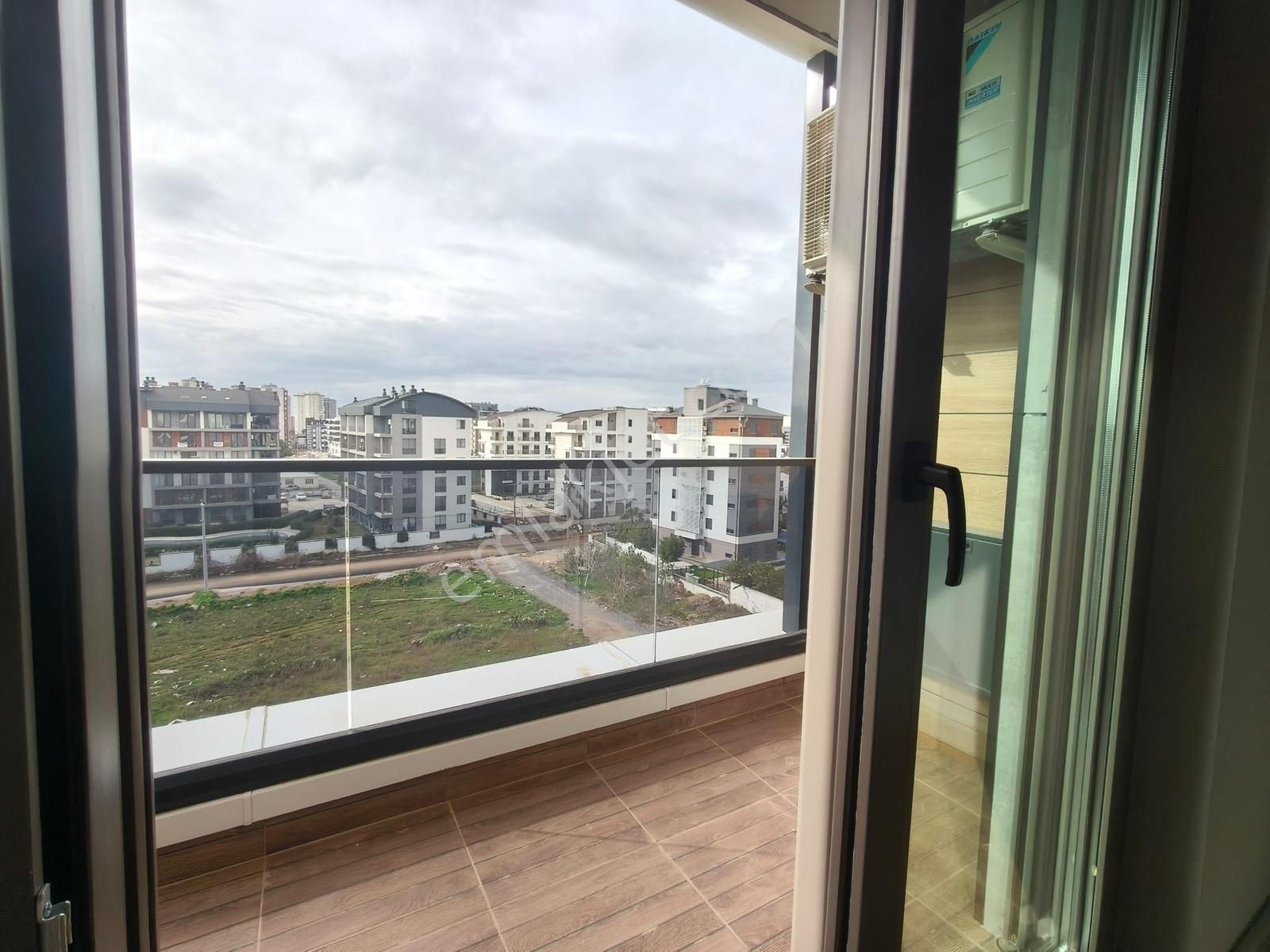 Aksu Altıntaşta 1+1 Kiralık Daire - Görsel 18
