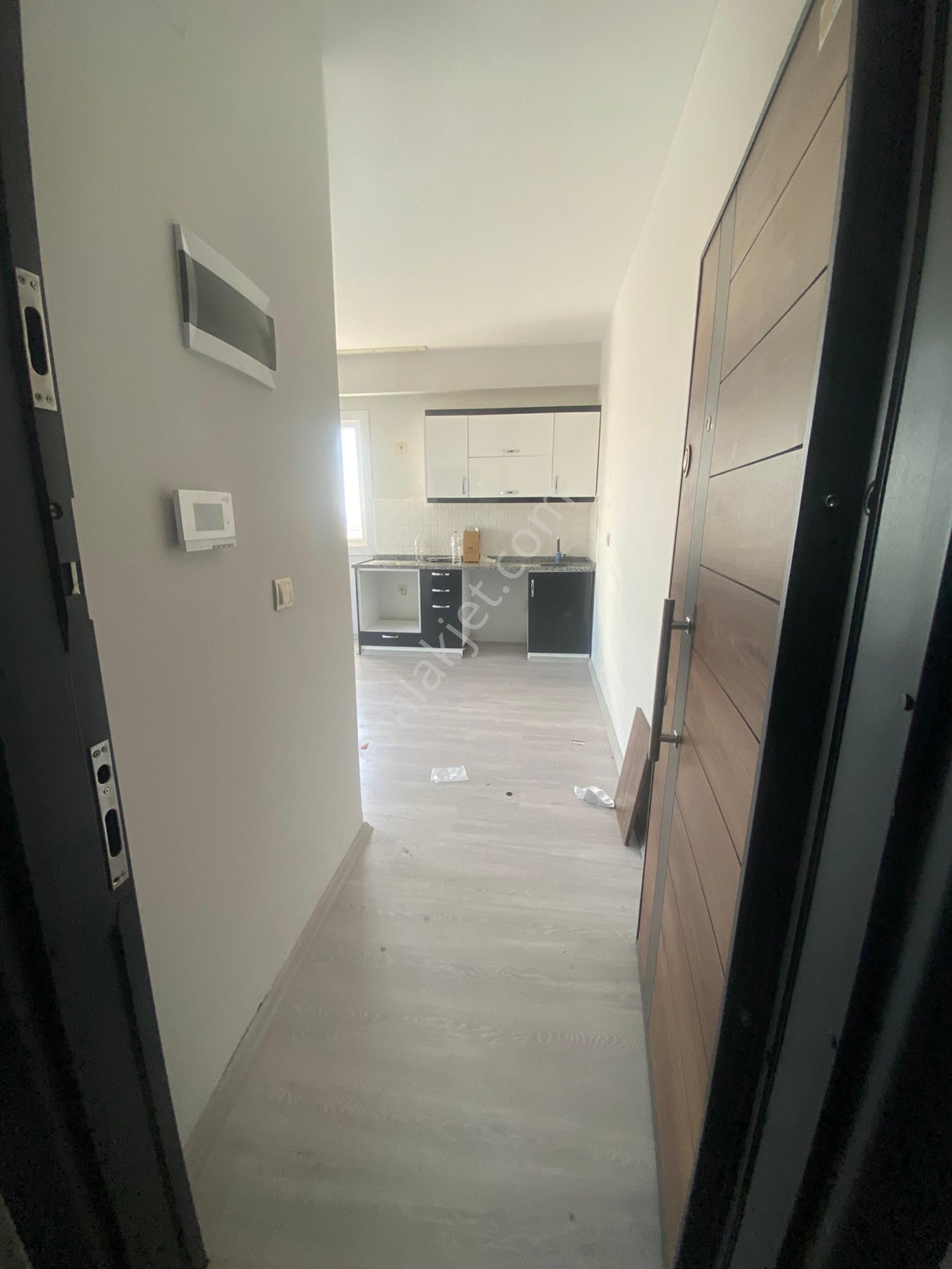 Atc'den Gültepe'de Cadde Üzeri Ünivarsite Yanı 1+1 Kiralık Daire - Görsel 12
